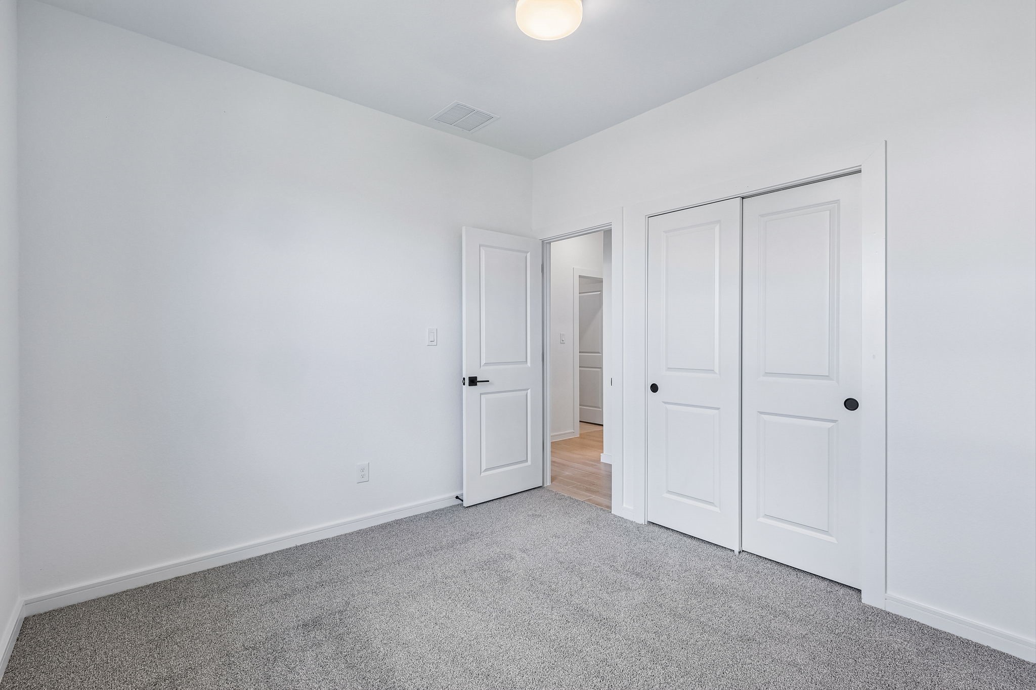 559 Day Station Drive Property Photo 18