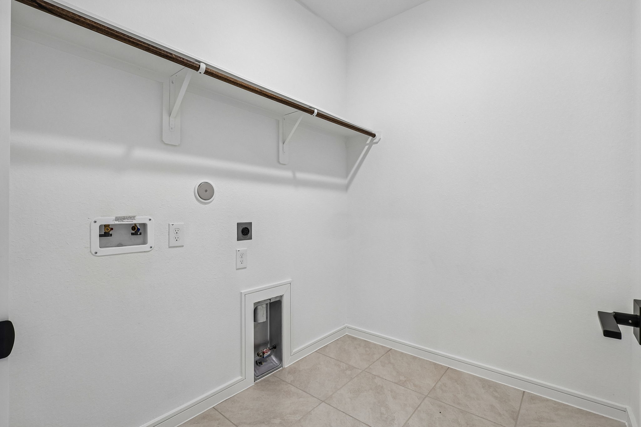 559 Day Station Drive Property Photo 22