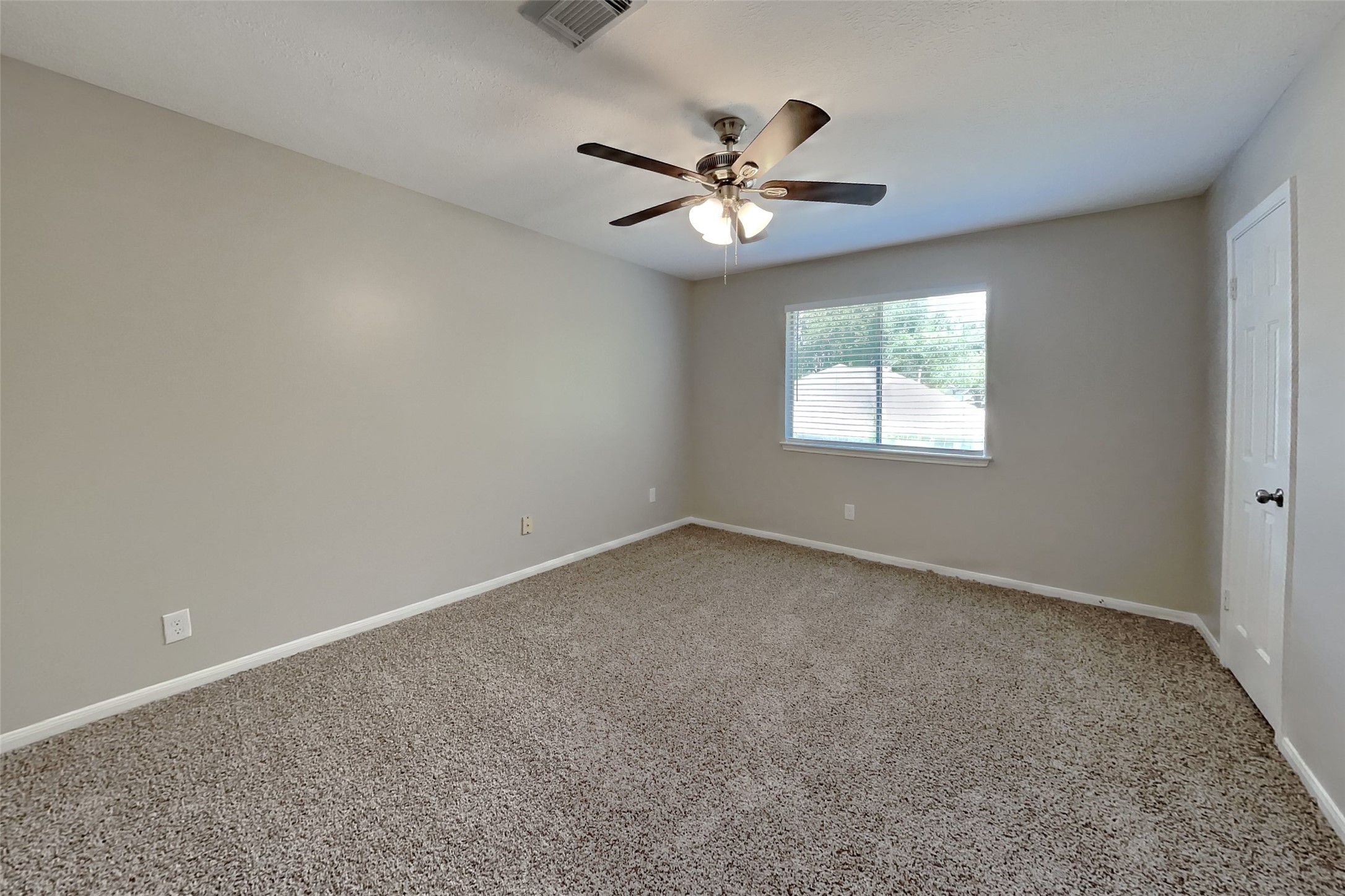 1227 Caraquet Drive Property Photo 14