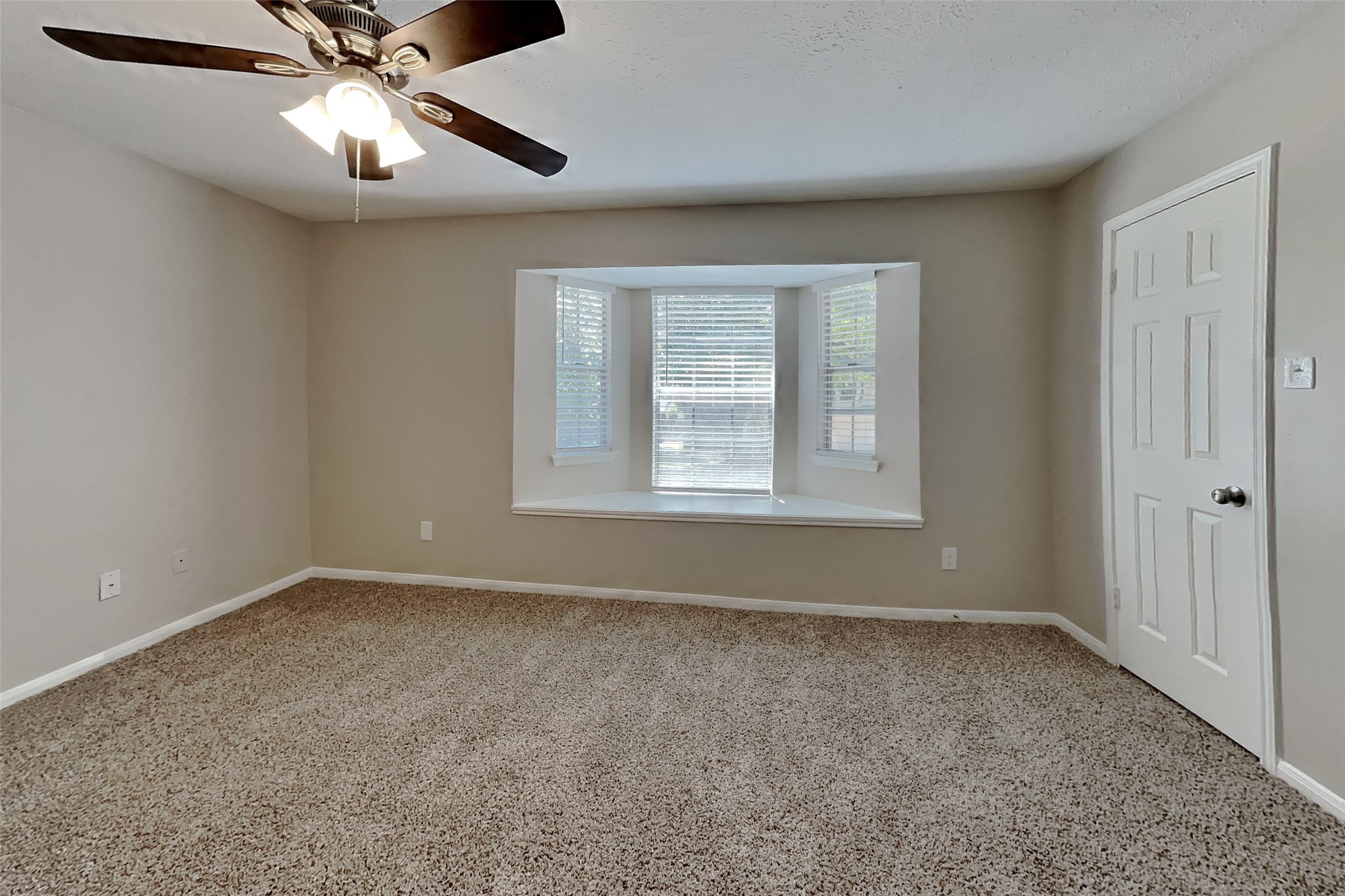 1227 Caraquet Drive Property Photo 16