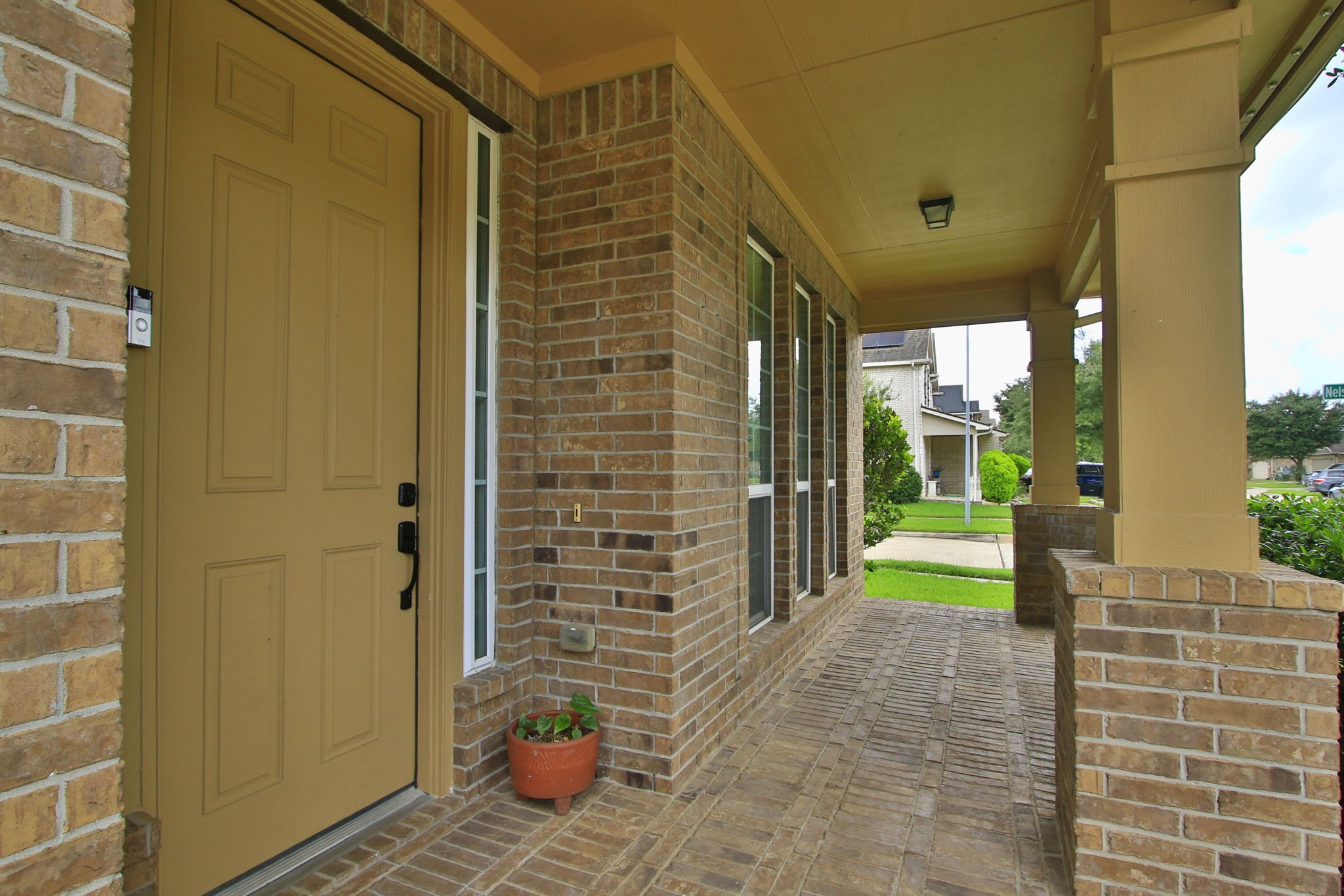 20358 Mathis Landing Drive Property Photo 3