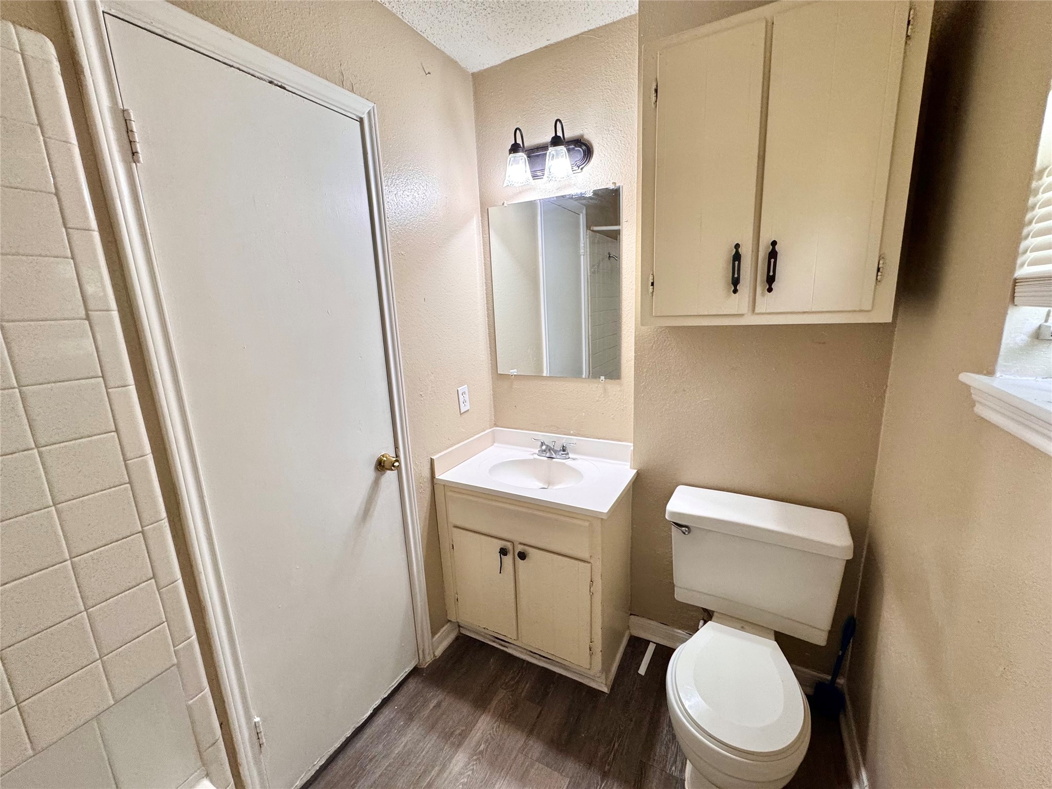 2523 Woodbough Drive Property Photo 12