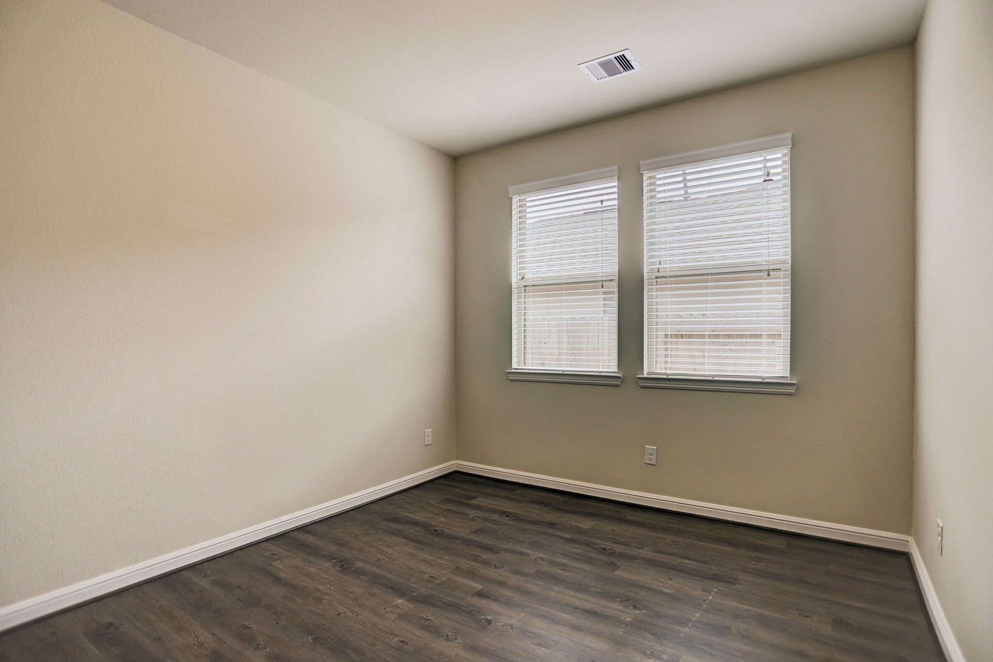 18215 Alora Springs Trace Property Photo 9