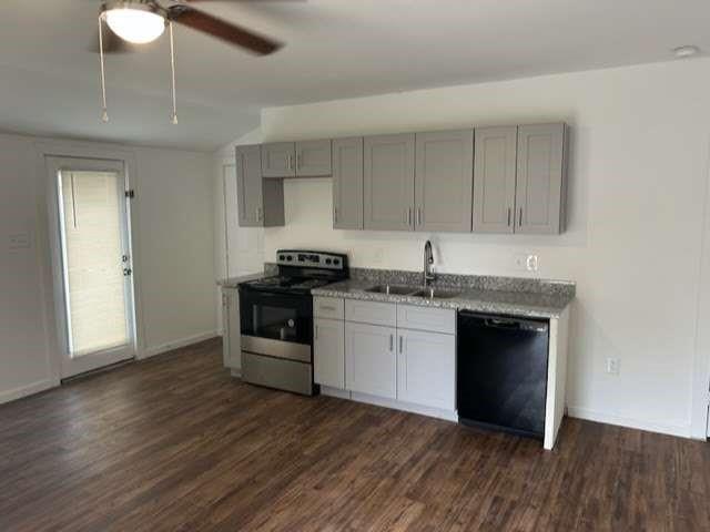 4711 3rd Street Property Photo 6
