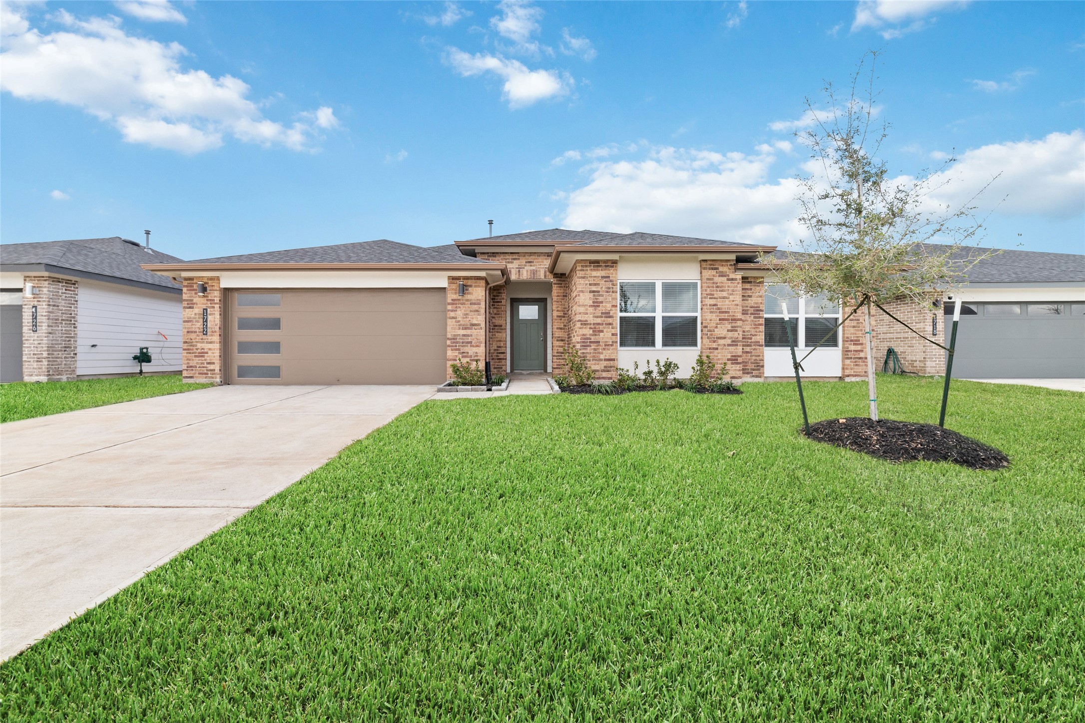 1722 Windway Court Property Photo 2
