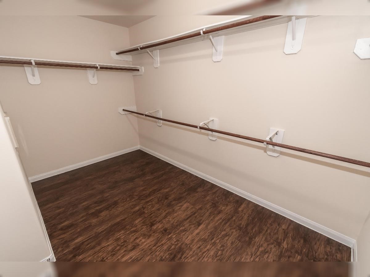 29442 Westhope Drive Property Photo 13