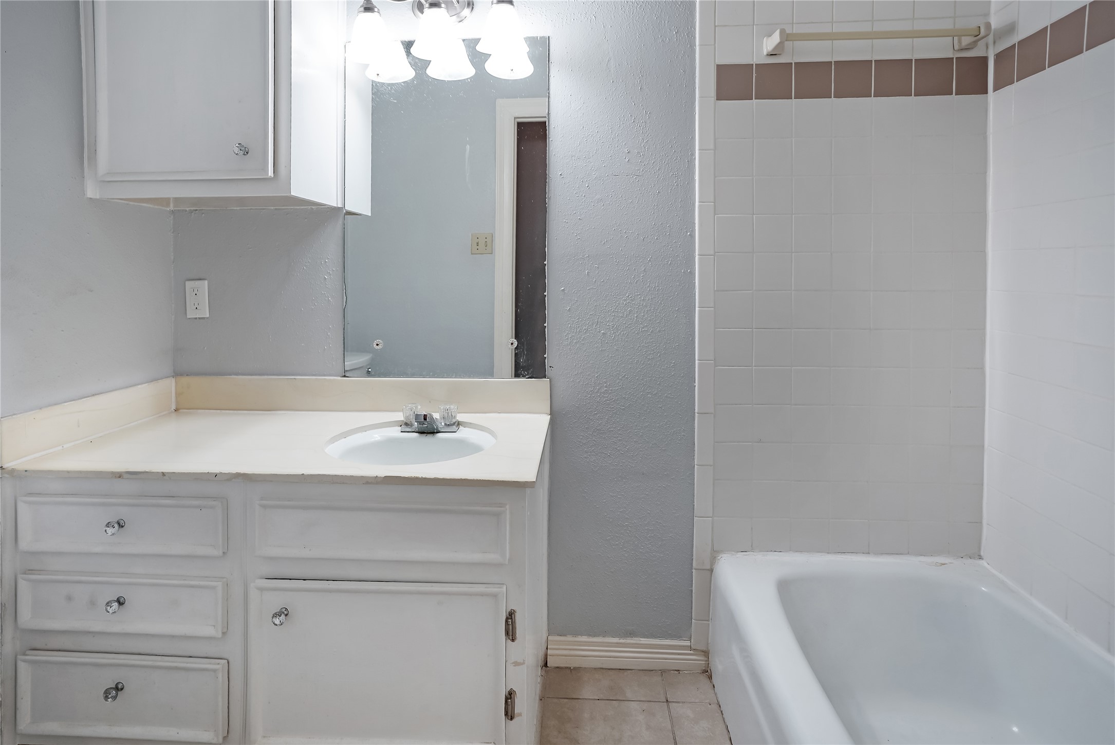 7500 West Loop S Property Photo 13