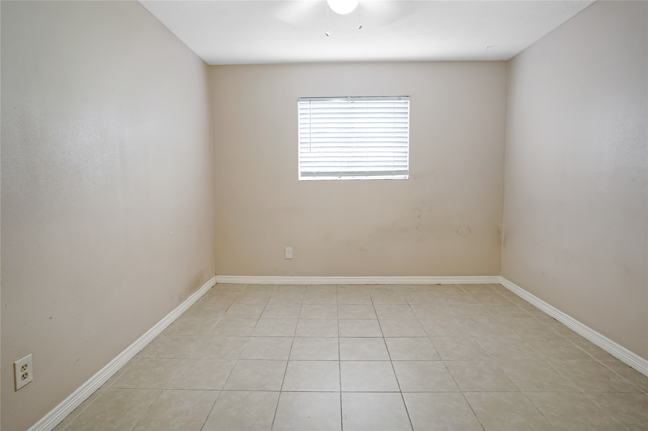 7500 West Loop S Property Photo 14