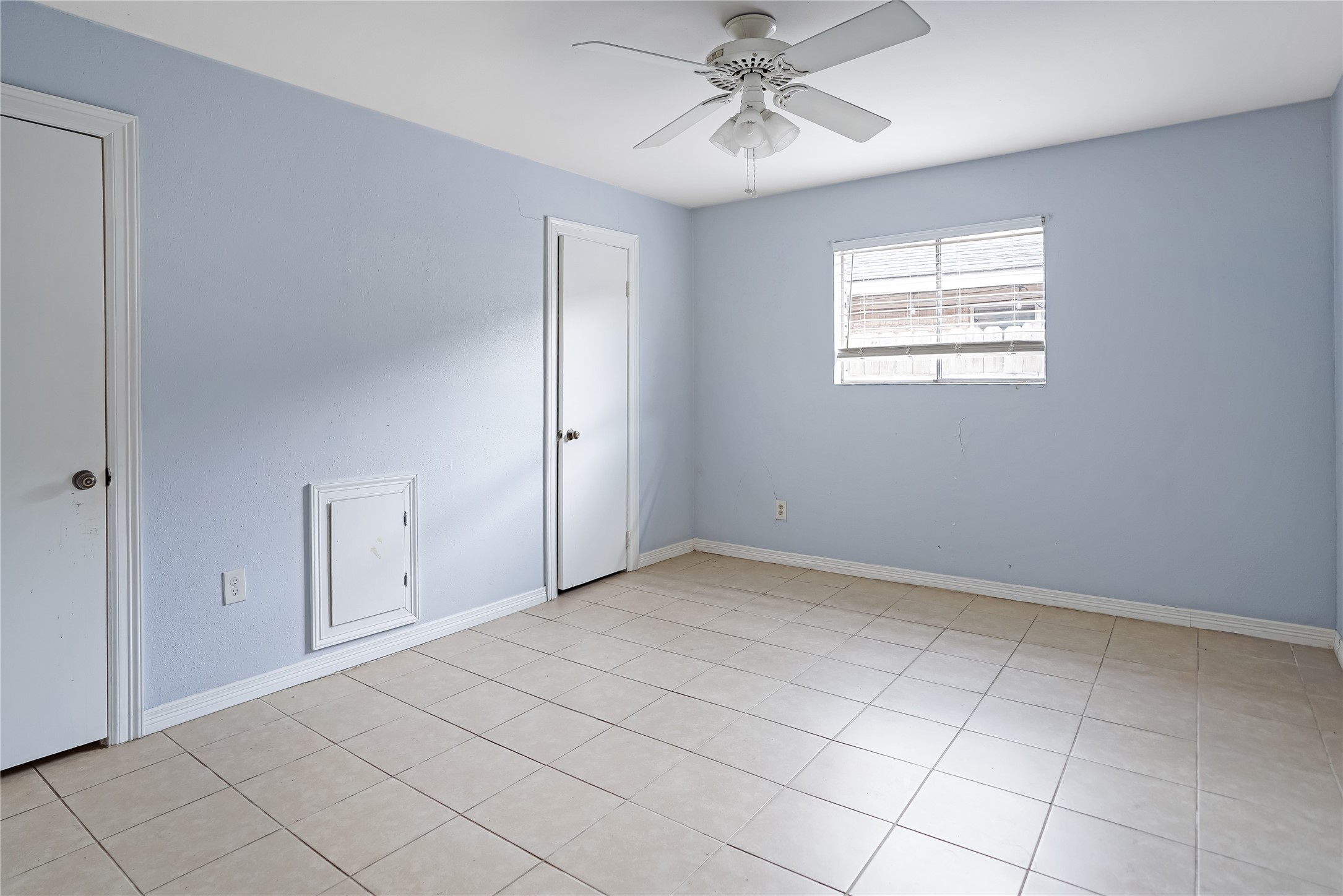 7500 West Loop S Property Photo 16
