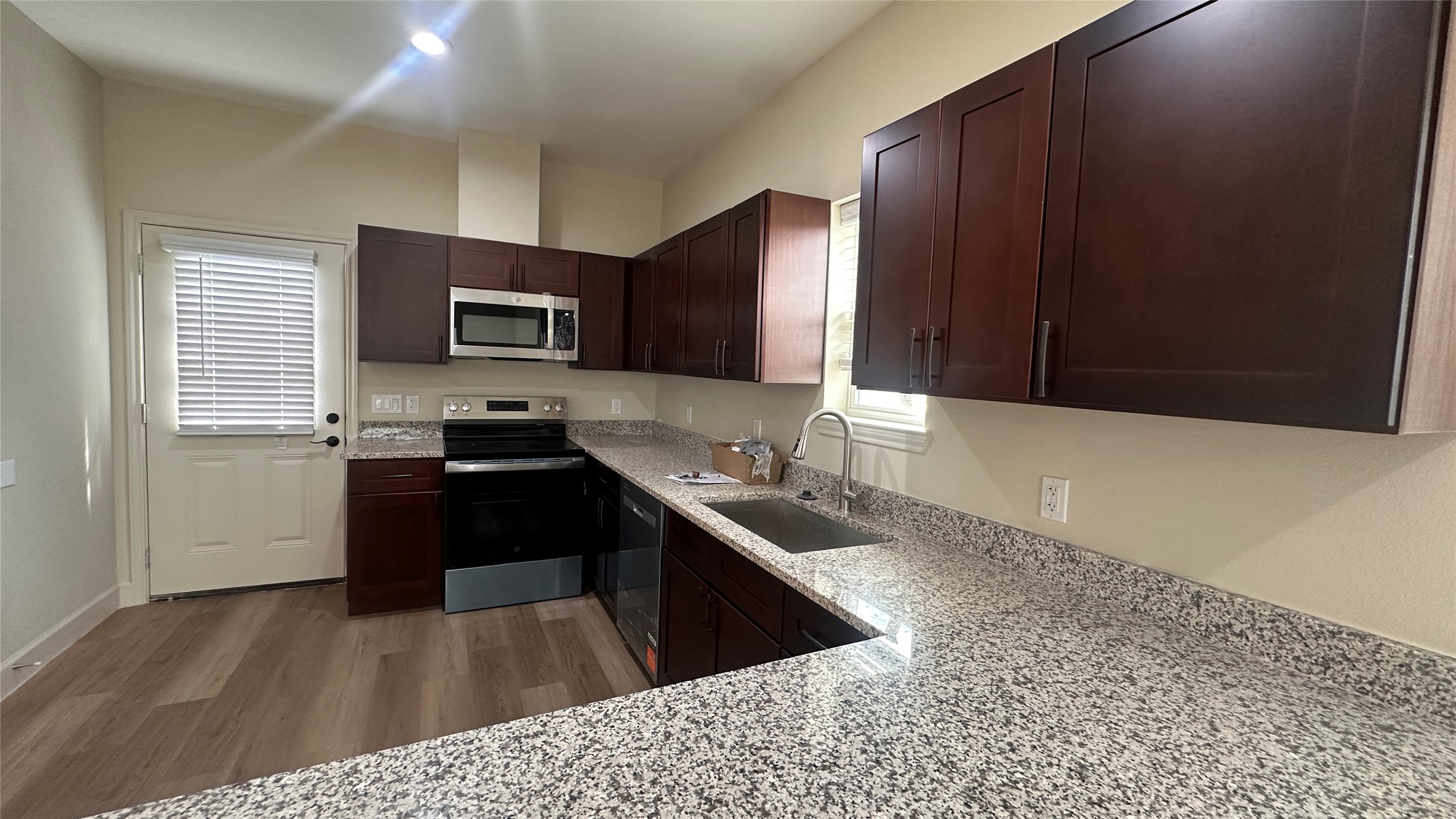 500 Legacy 405 Property Photo 5