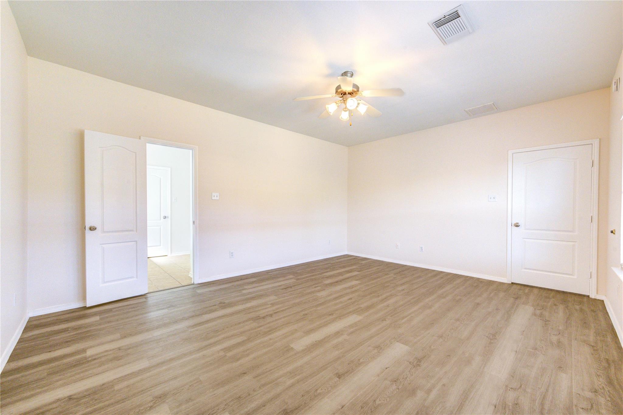 1723 Manor Drive, Baytown Tx 77521 Property Photo 40