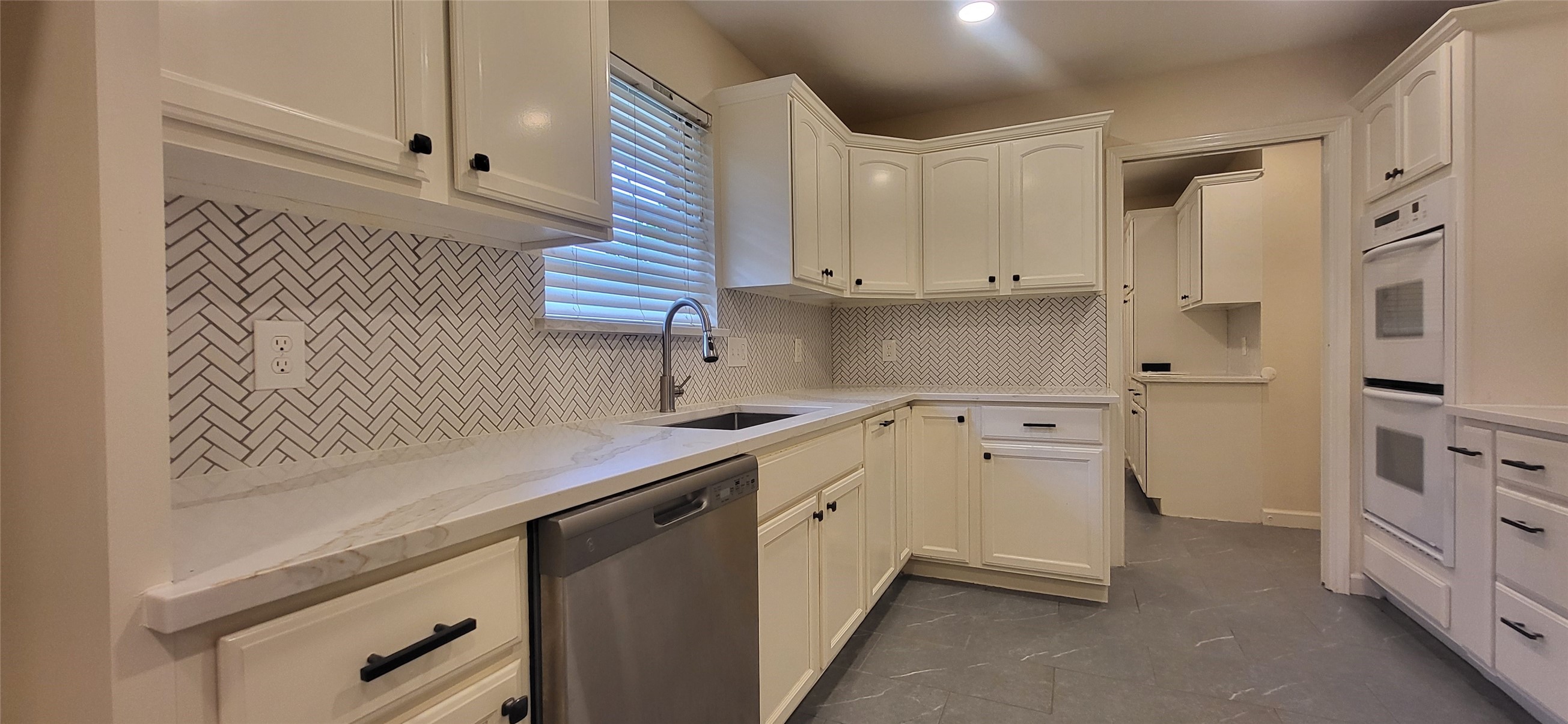 1902 Amy Drive Property Photo 24