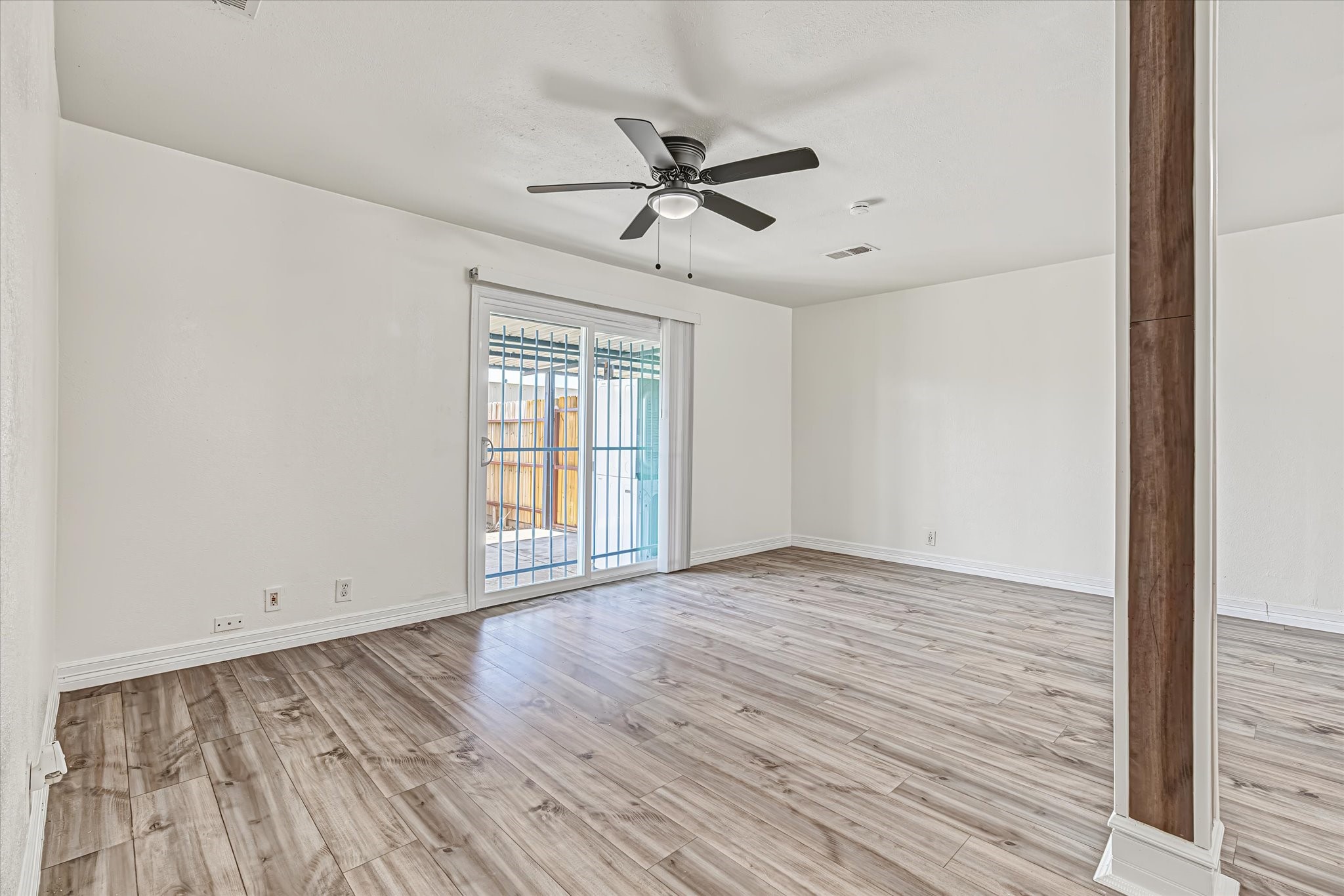 3946 Faulkner Street Property Photo 9