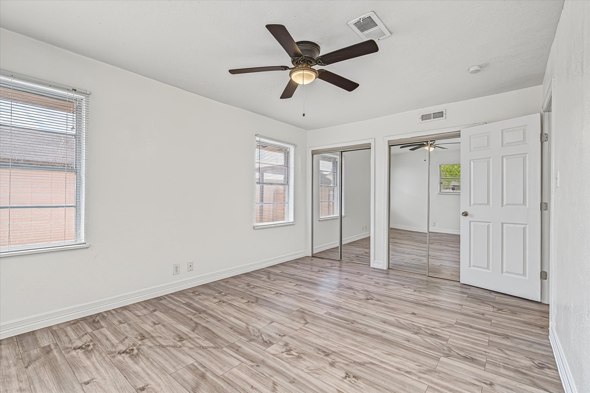3946 Faulkner Street Property Photo 21