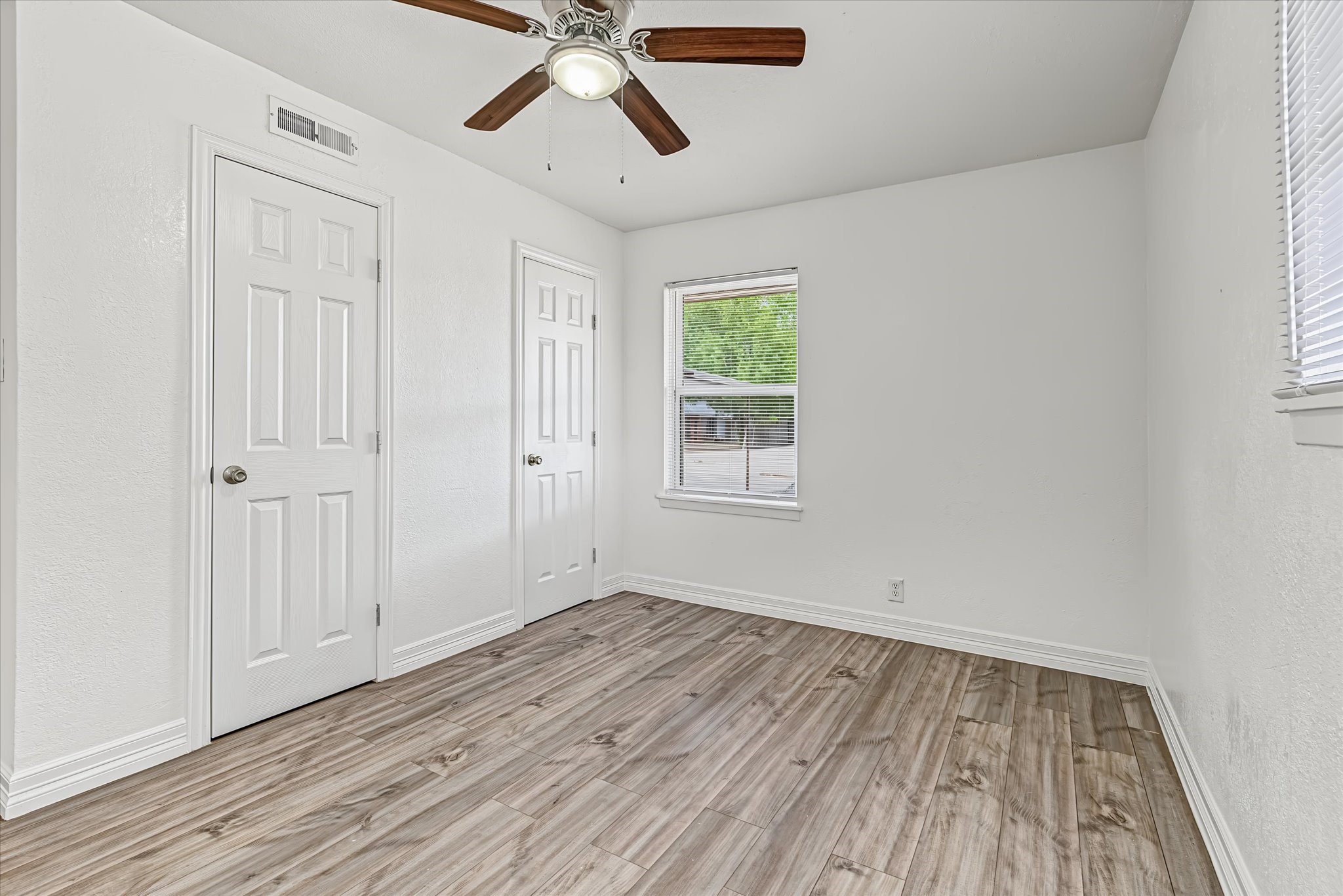 3946 Faulkner Street Property Photo 24