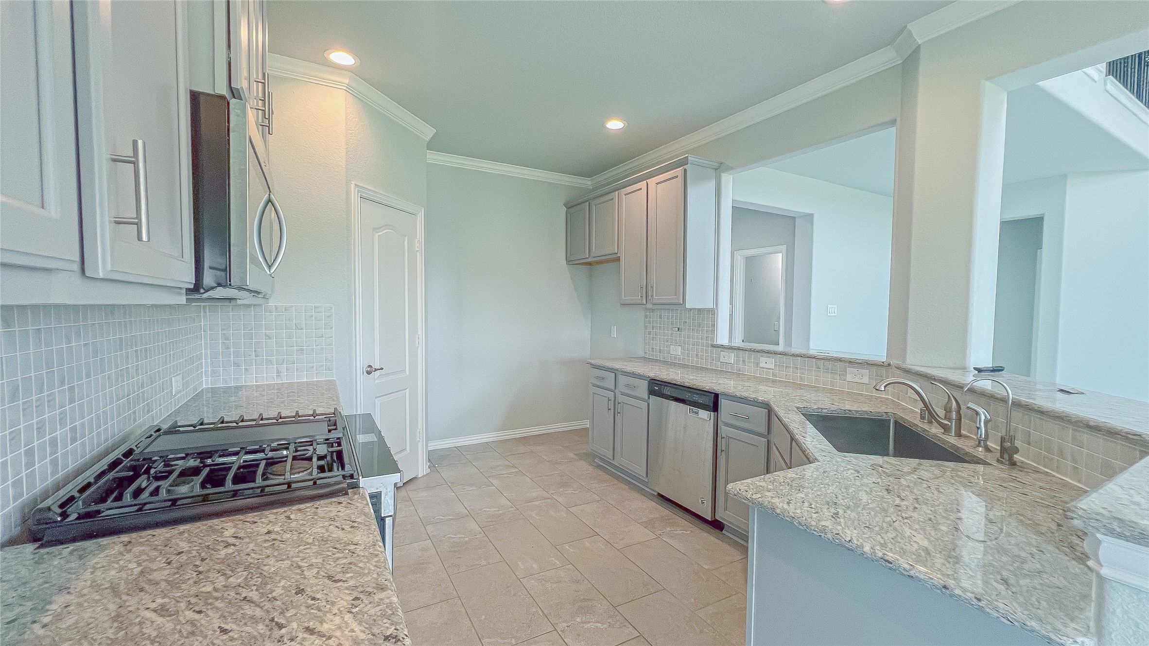 14227 Angelina Drive Property Photo 17