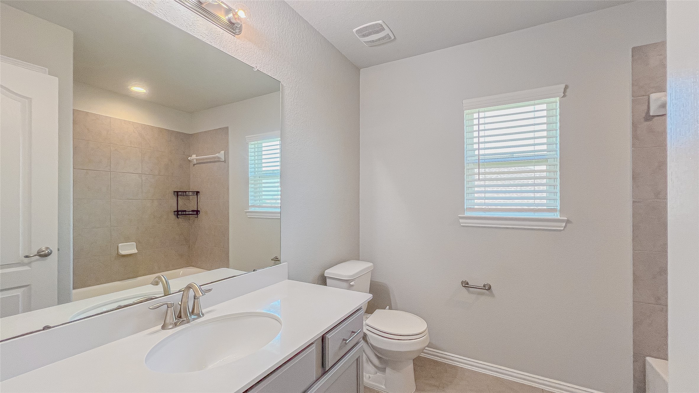 14227 Angelina Drive Property Photo 34