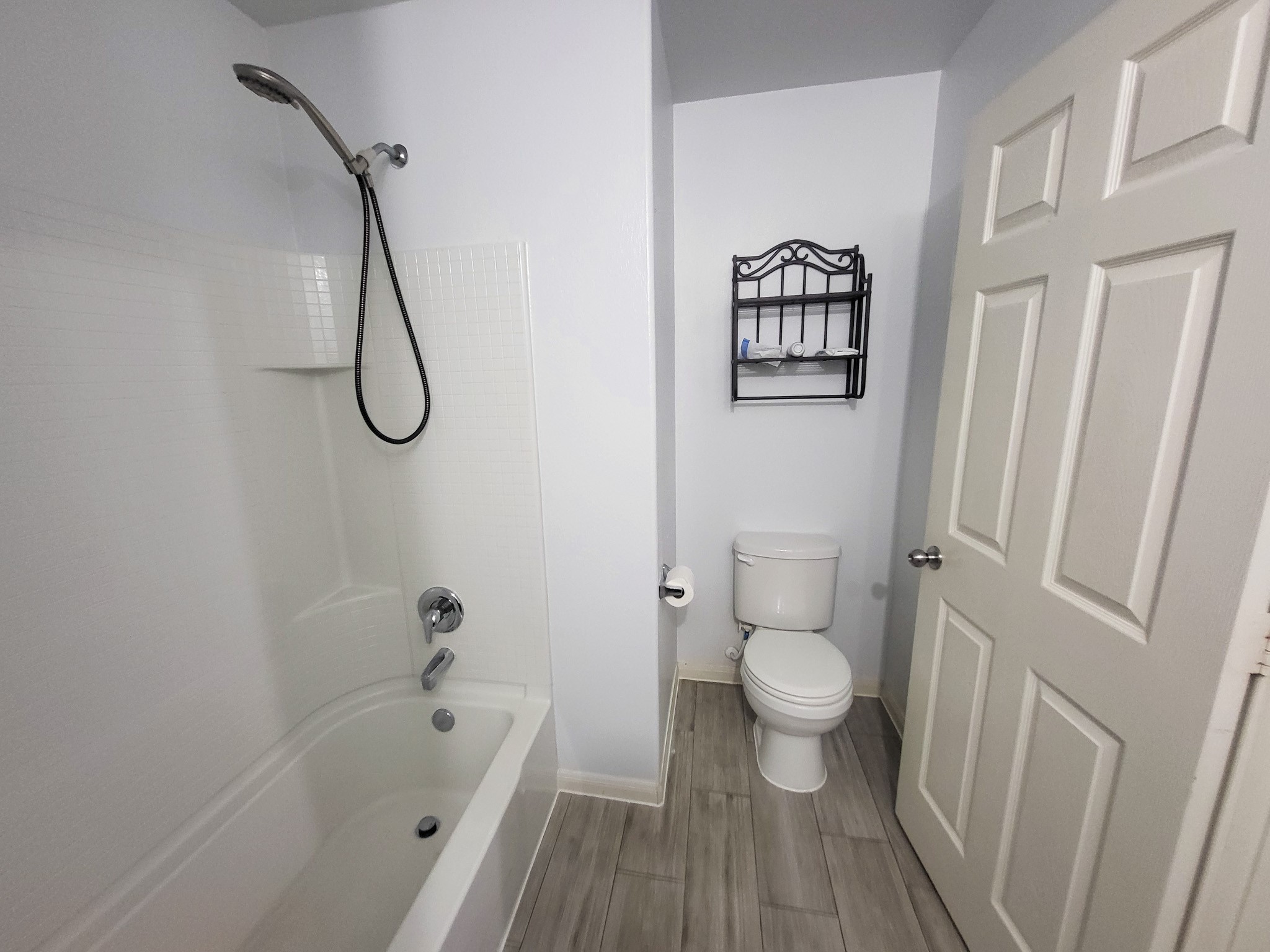 6902 Iris Court Property Photo 25