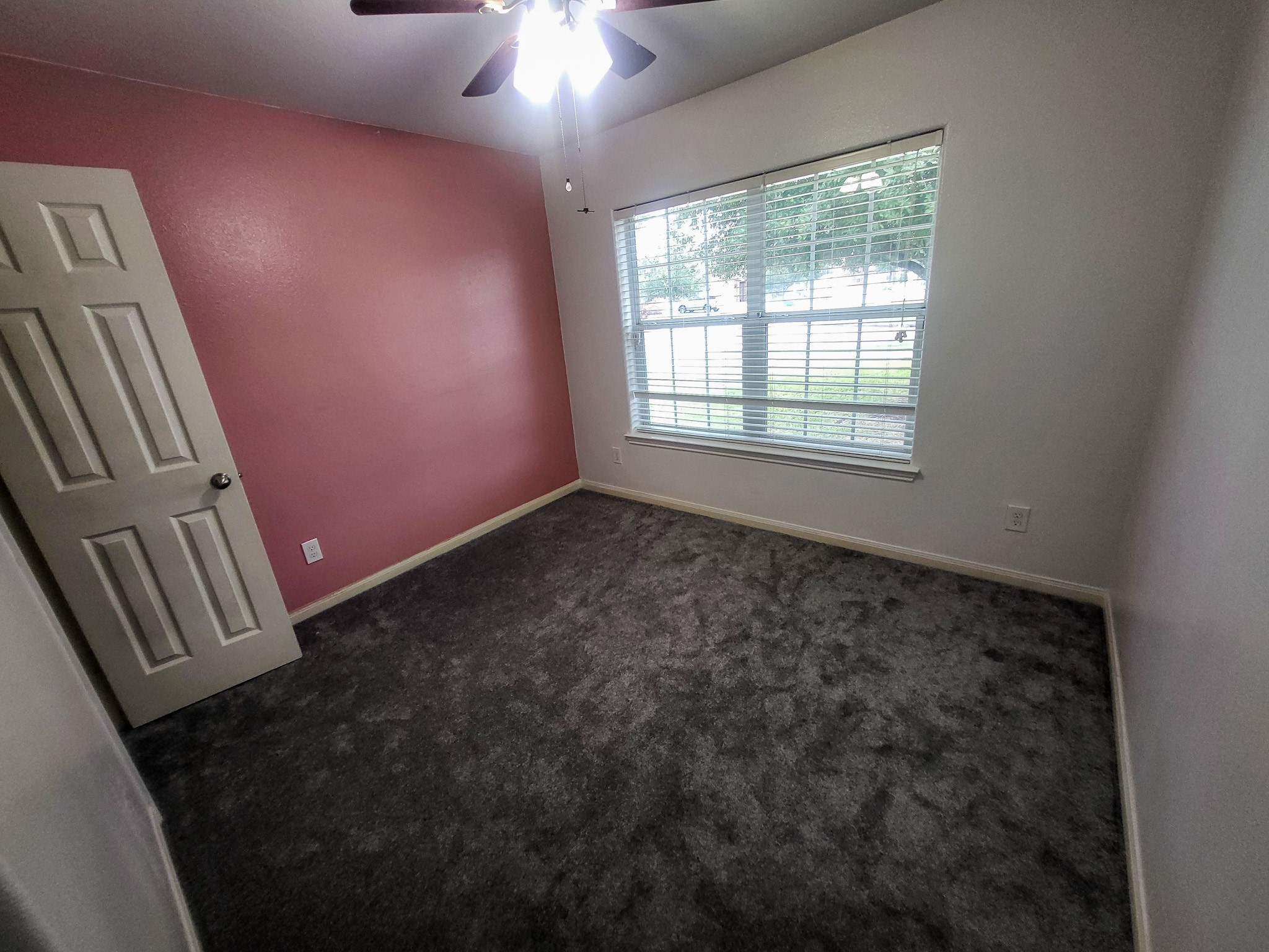 6902 Iris Court Property Photo 28
