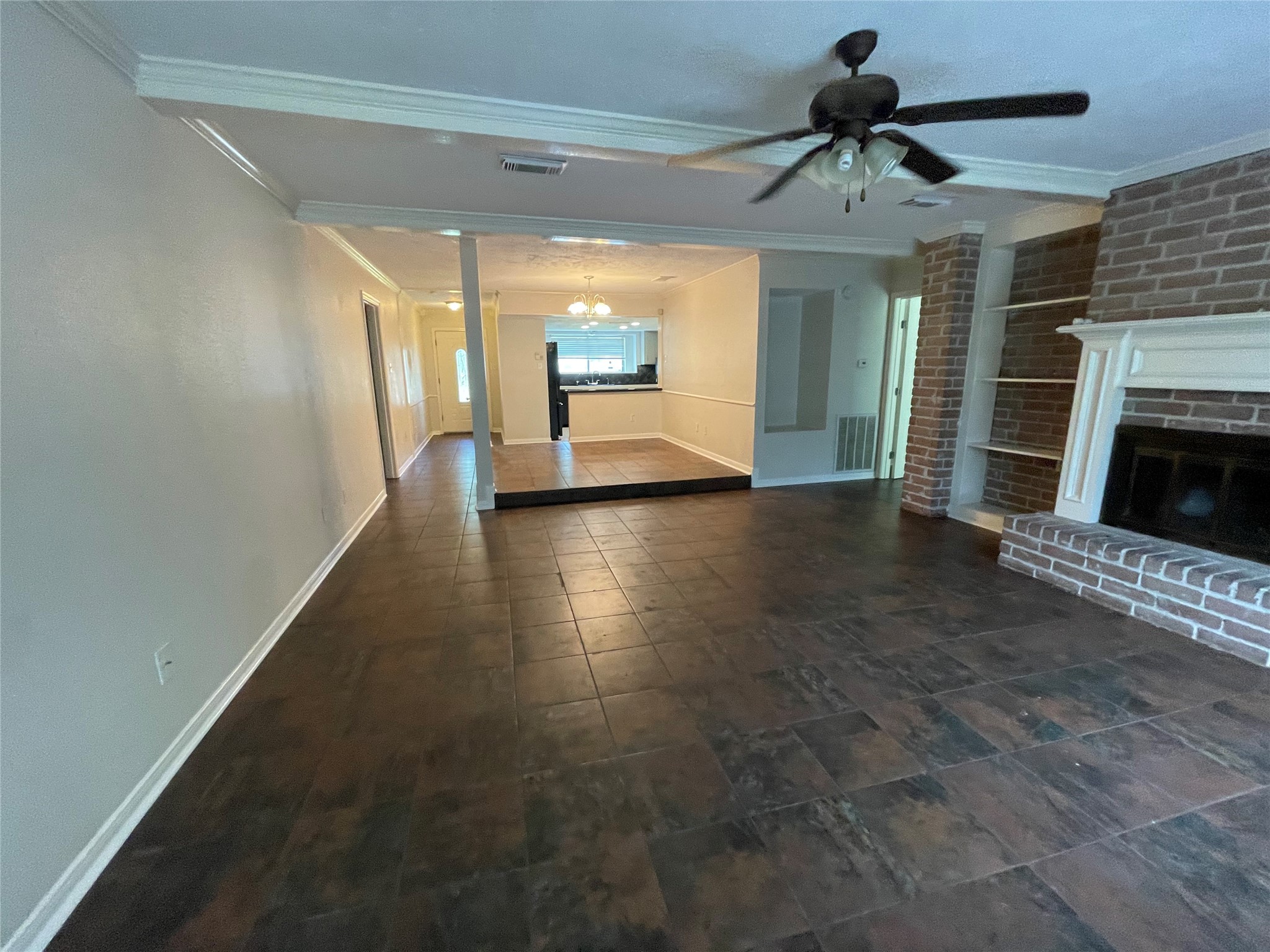 6943 Foxhurst Lane Property Photo 4