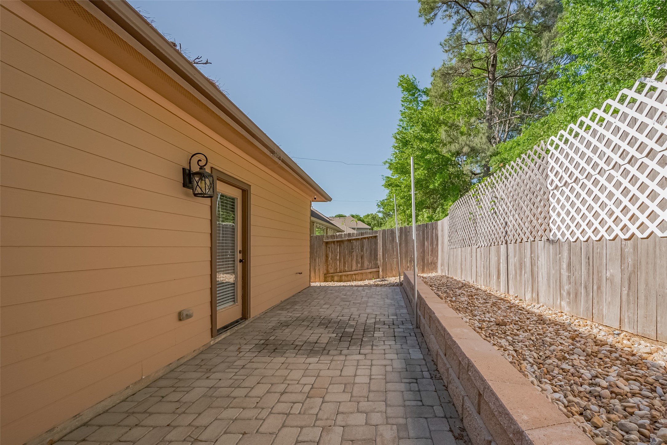 25134 Alina Lane Property Photo 29