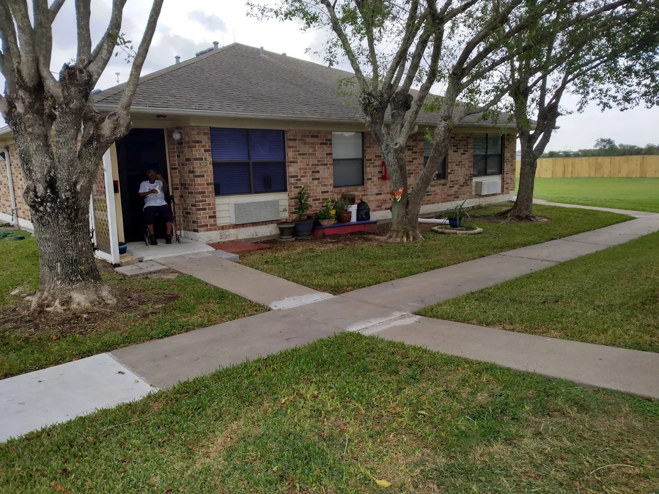 1207 Miracle Dr Property Photo 3