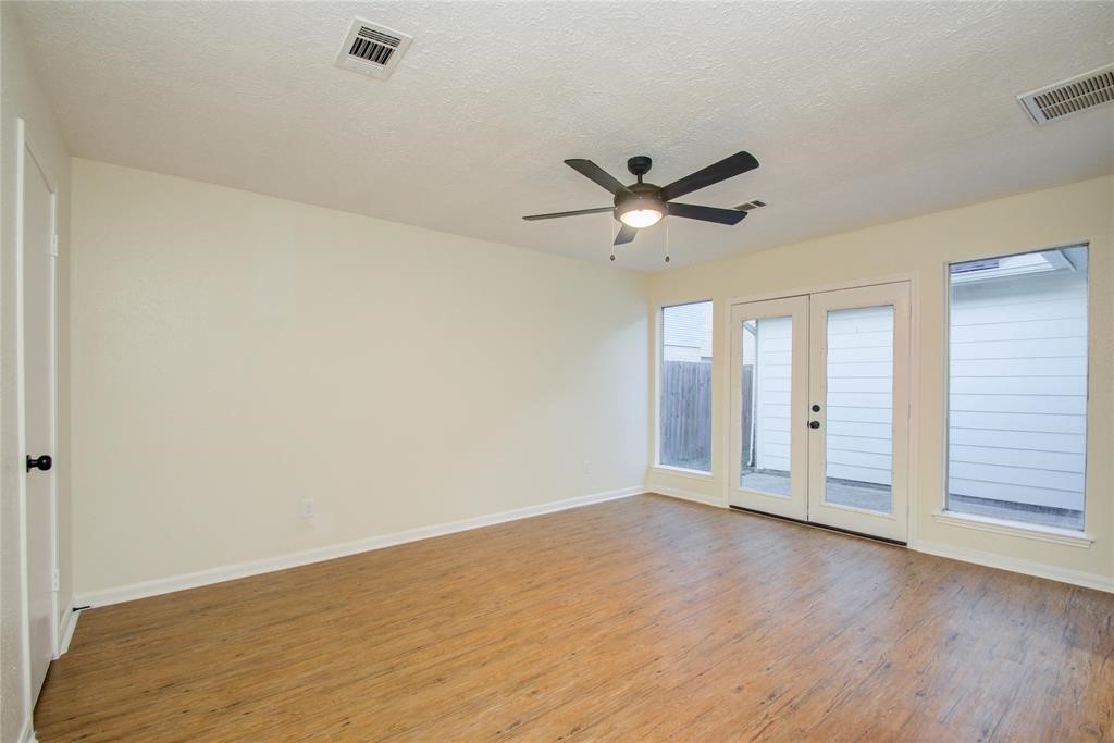 10606 Mills Flat Street Property Photo 11