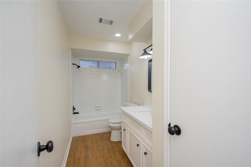 10606 Mills Flat Street Property Photo 19