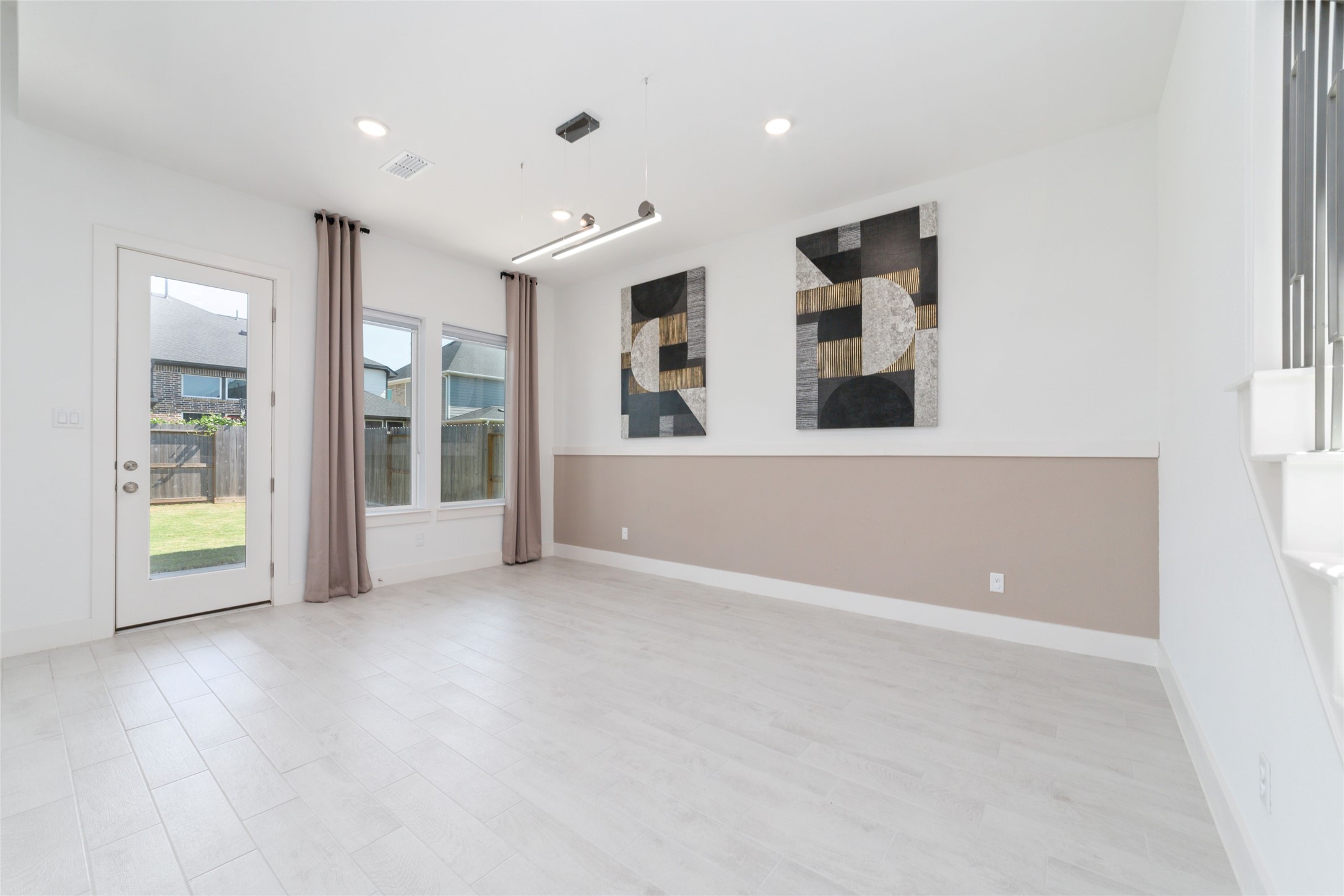 32018 Crested Knoll Court Property Photo 26