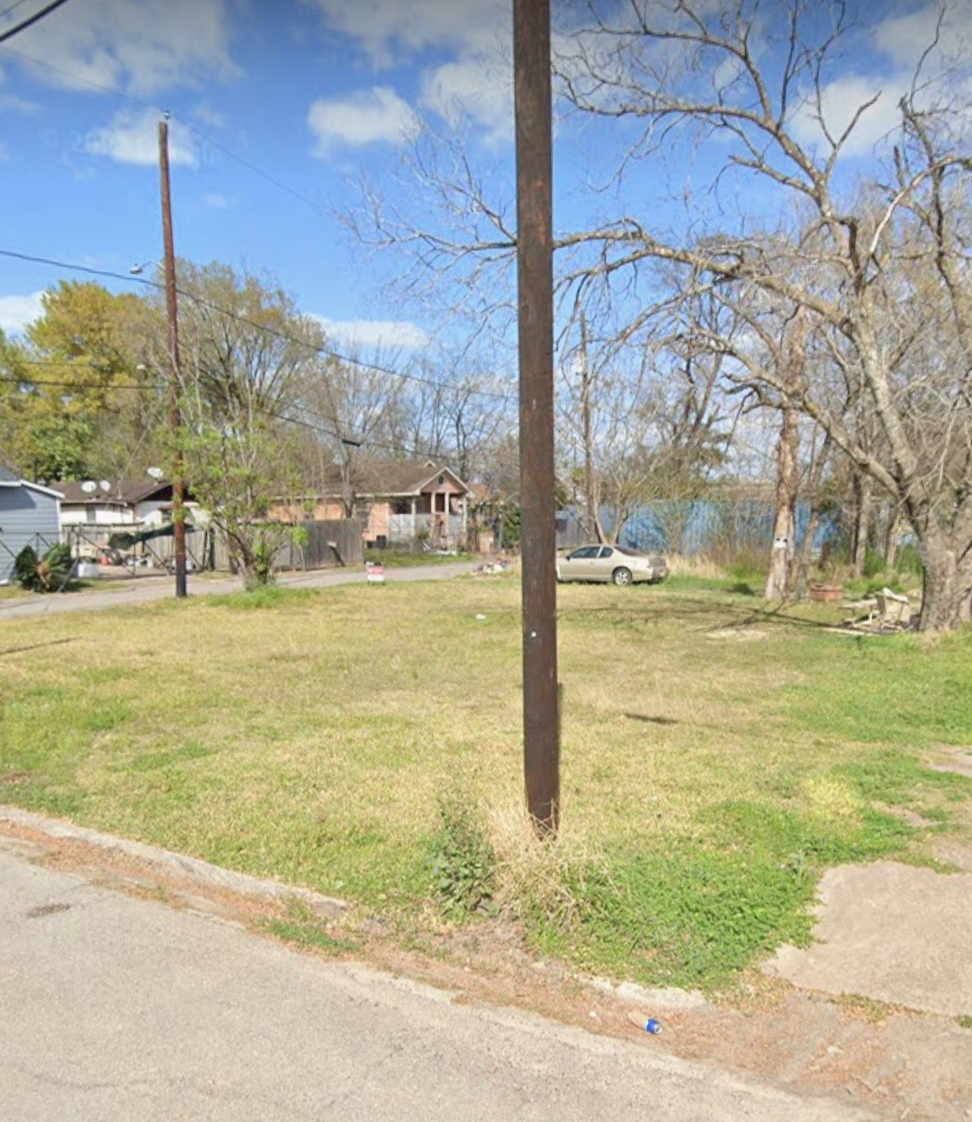 2604 Harrington Street Property Photo 1