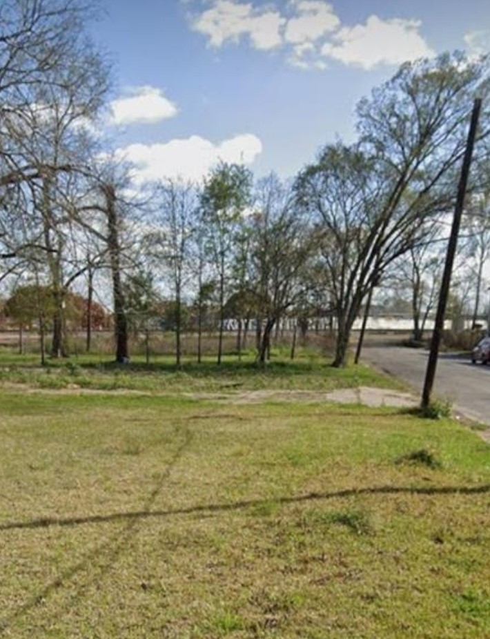 2604 Harrington Street Property Photo 8