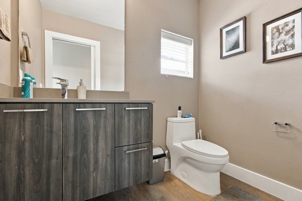 2124 Dennis Street Property Photo 6
