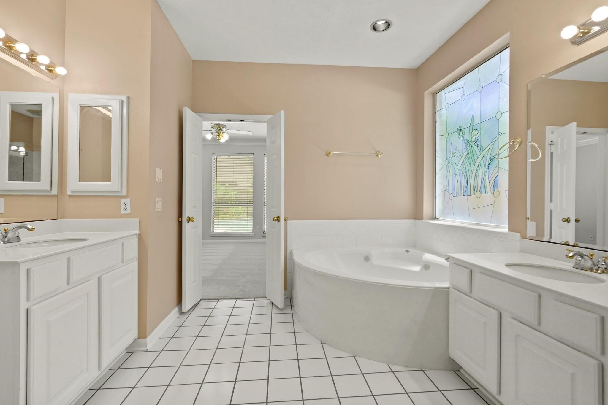 219 Whisper Pass Property Photo 12