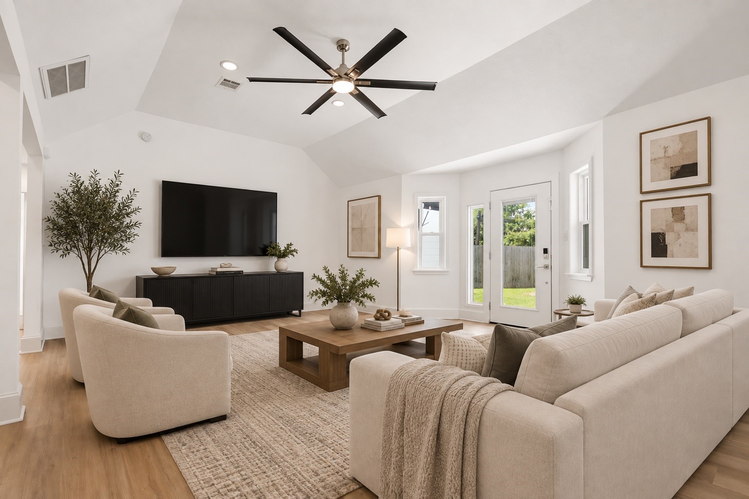 5734 Cullen Boulevard Property Photo 1