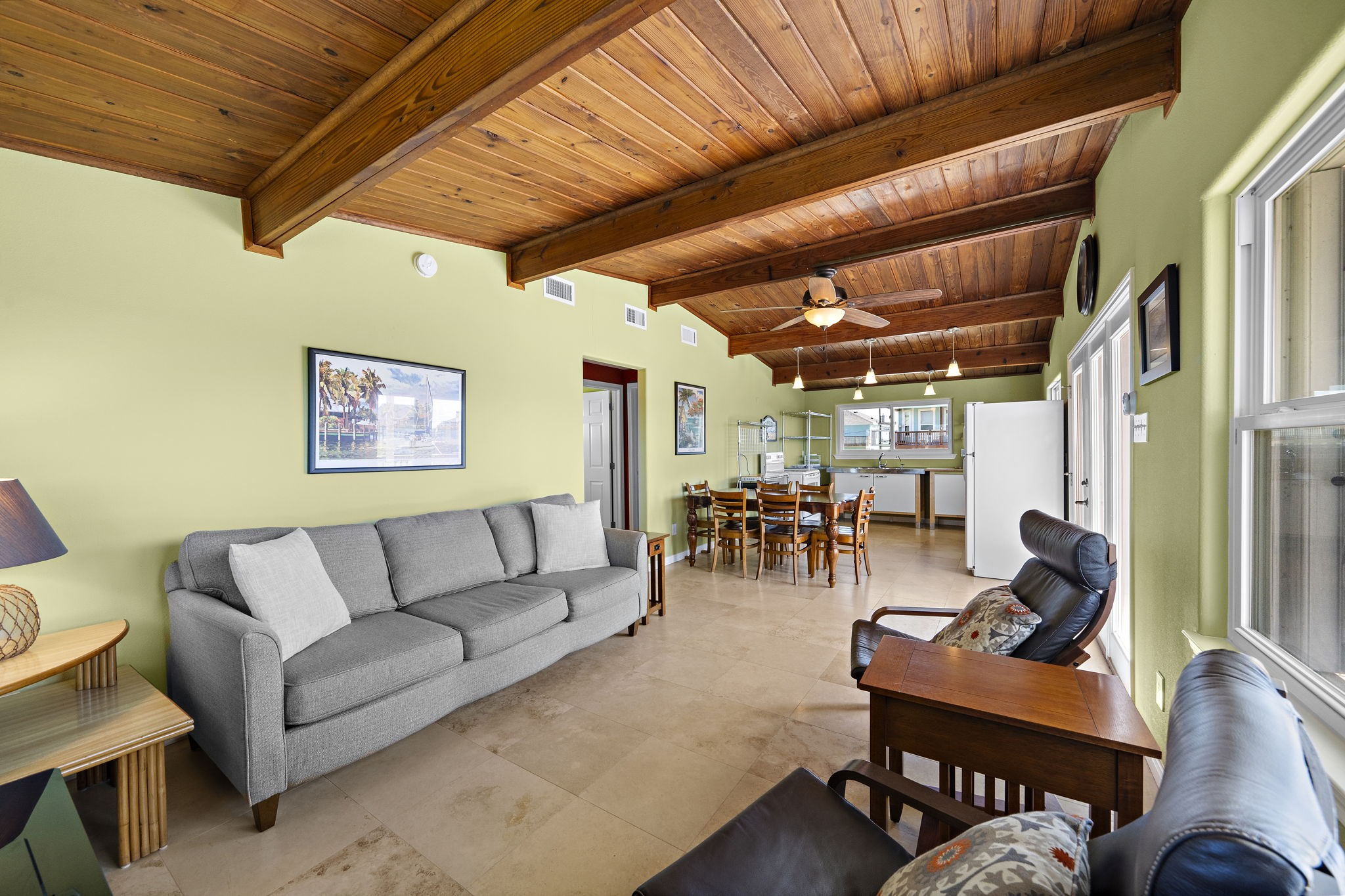 4202 Hardin Drive Property Photo 3