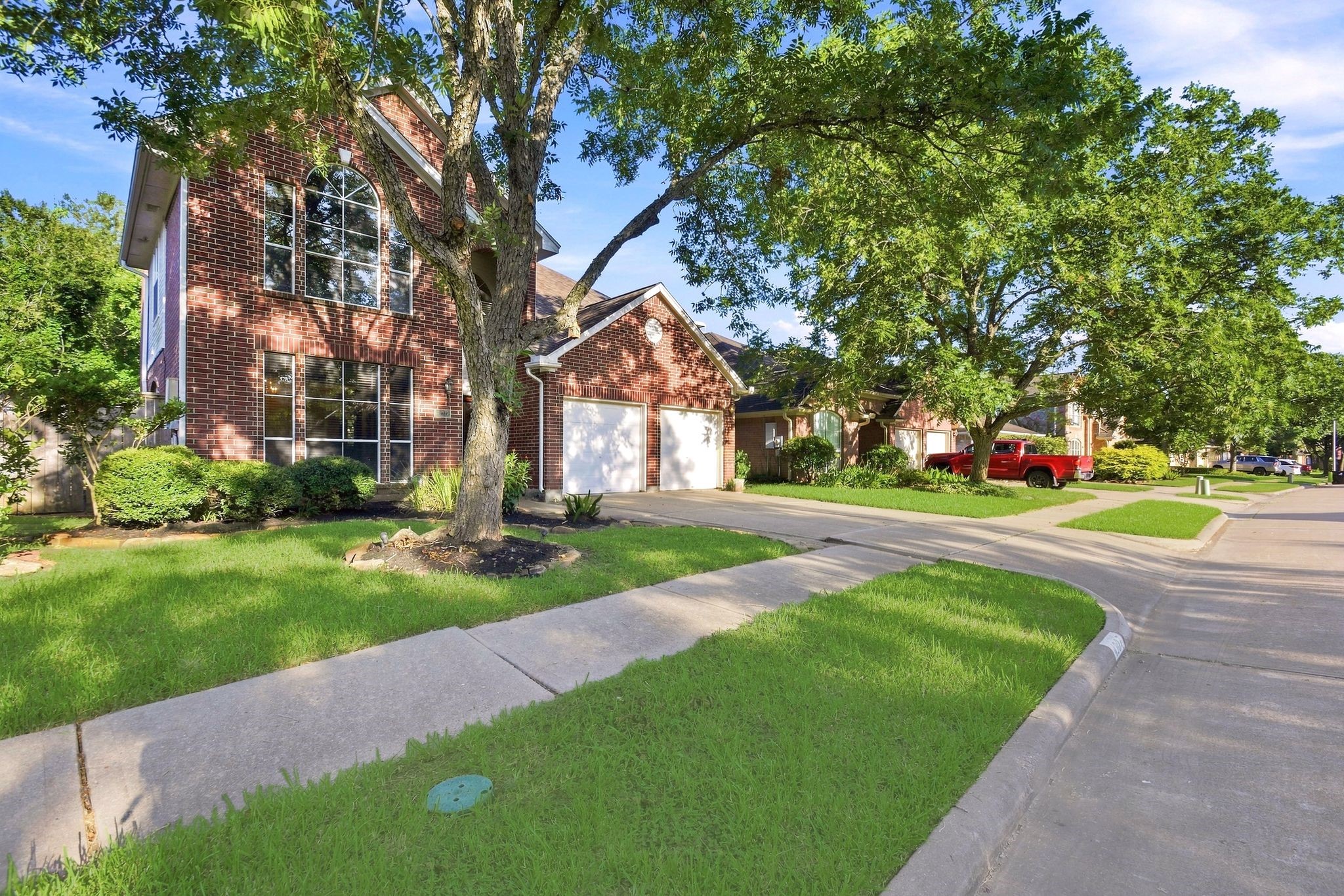 4307 Lakeshore Forest Drive Property Photo 6