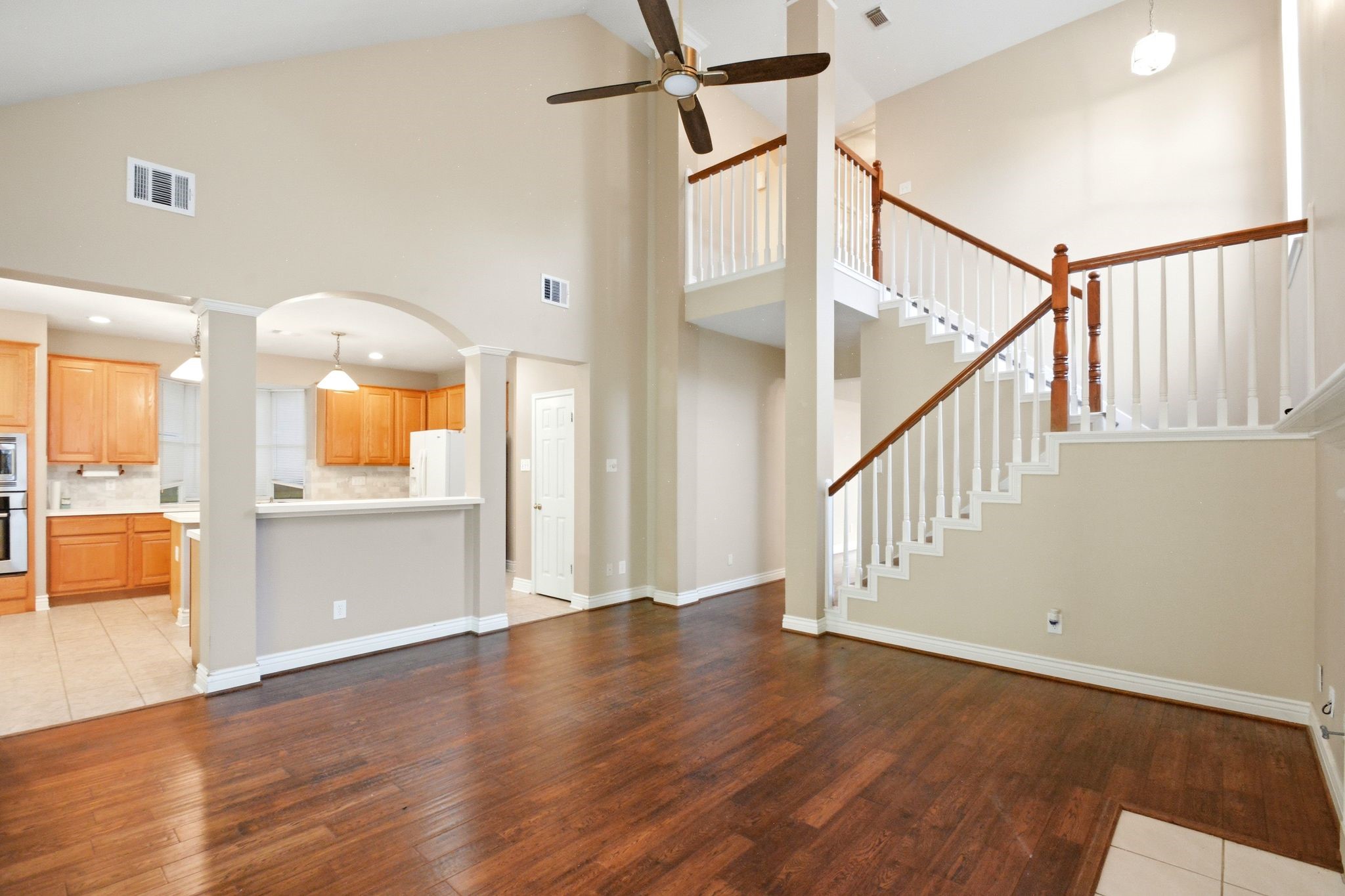 4307 Lakeshore Forest Drive Property Photo 15