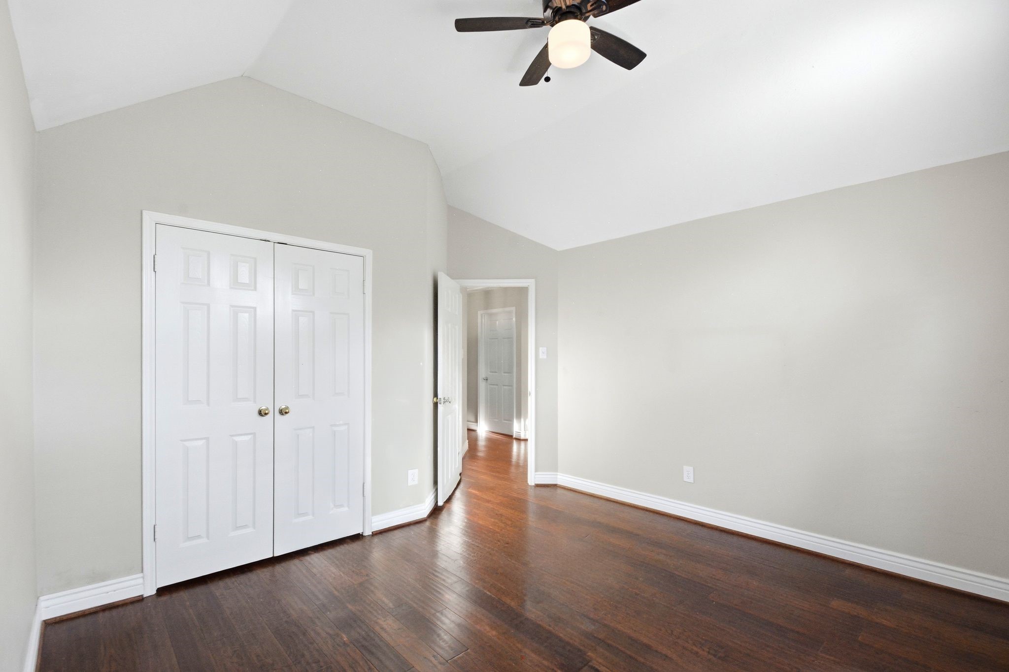 4307 Lakeshore Forest Drive Property Photo 29