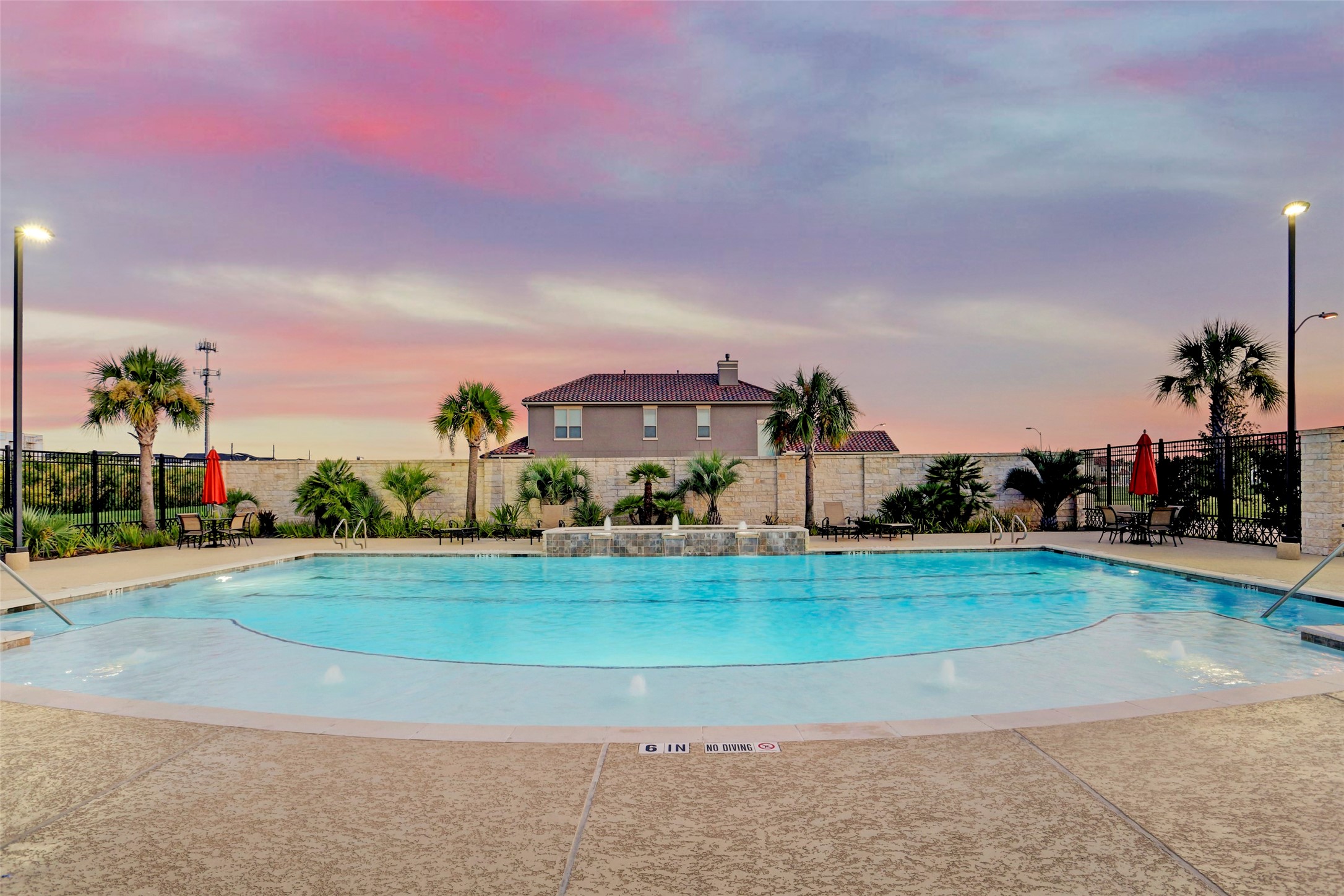 2315 Camden Creek Lane Property Photo 3