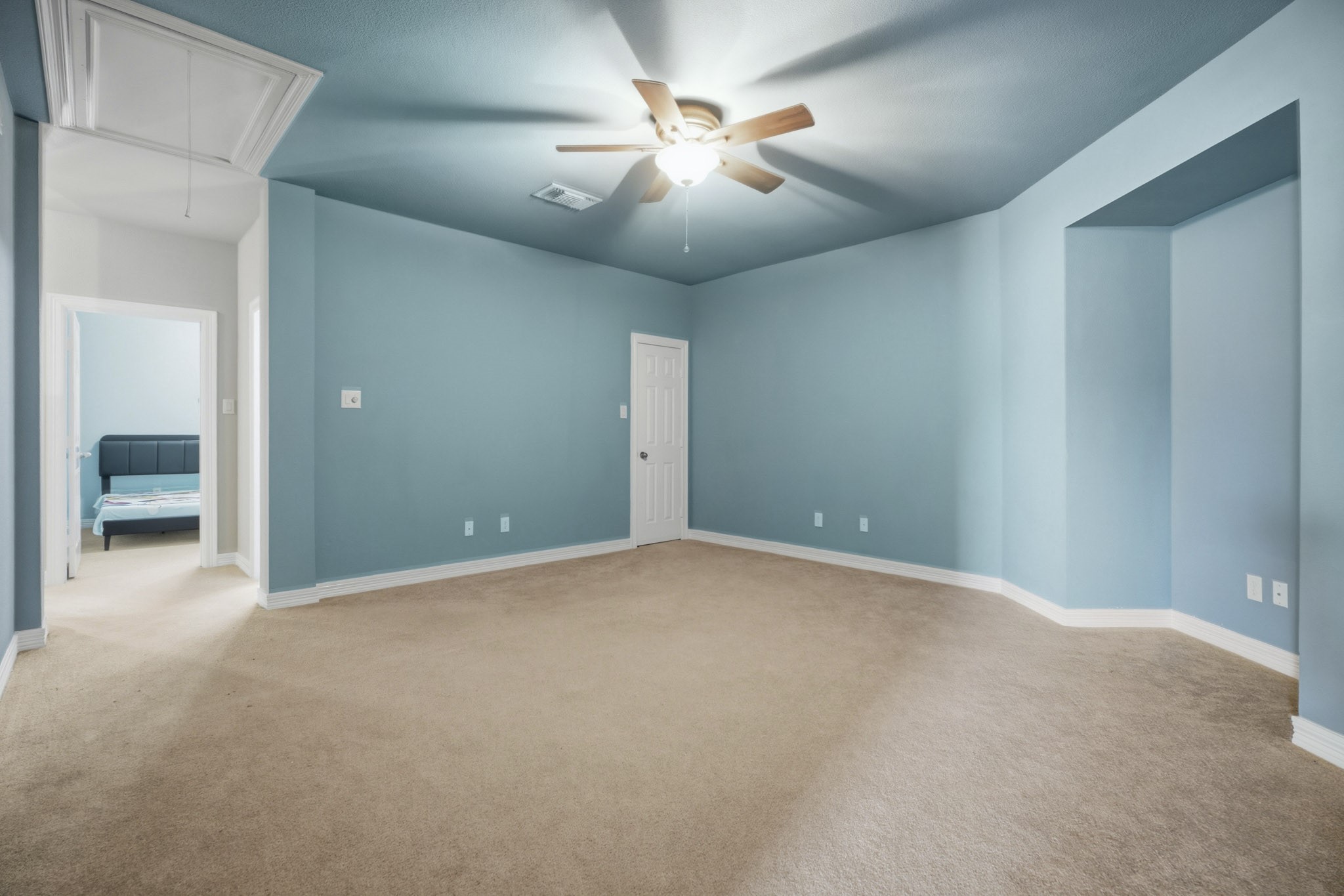 2904 Grand Shore Court Property Photo 22