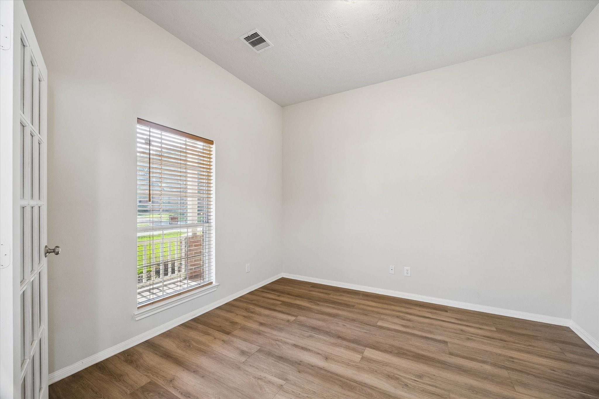 9202 Colonypond Drive Property Photo 5