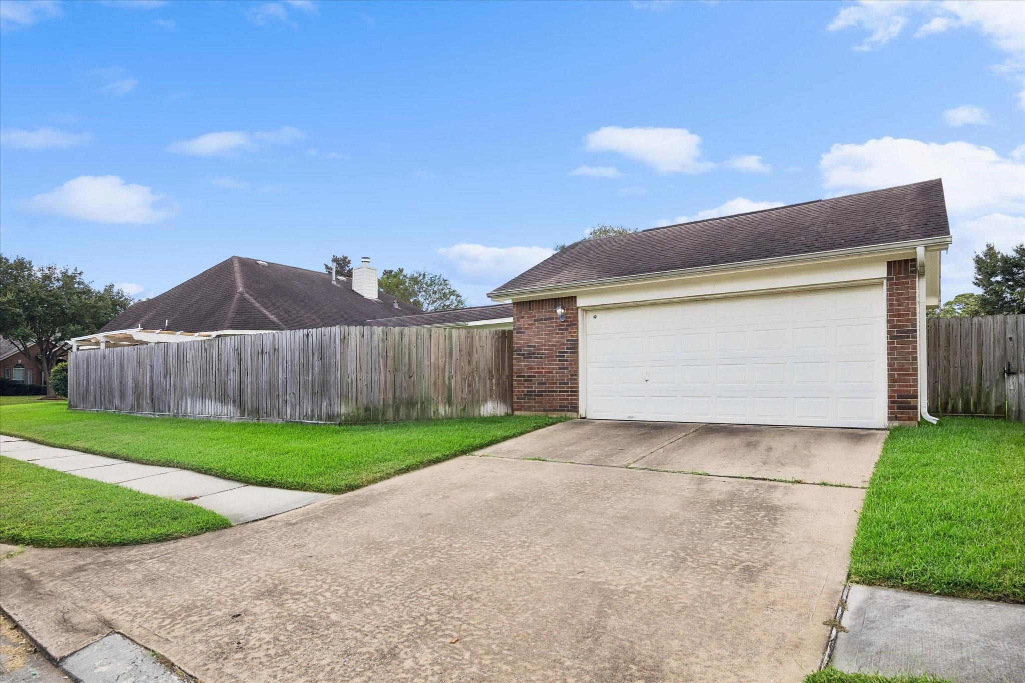 9202 Colonypond Drive Property Photo 28