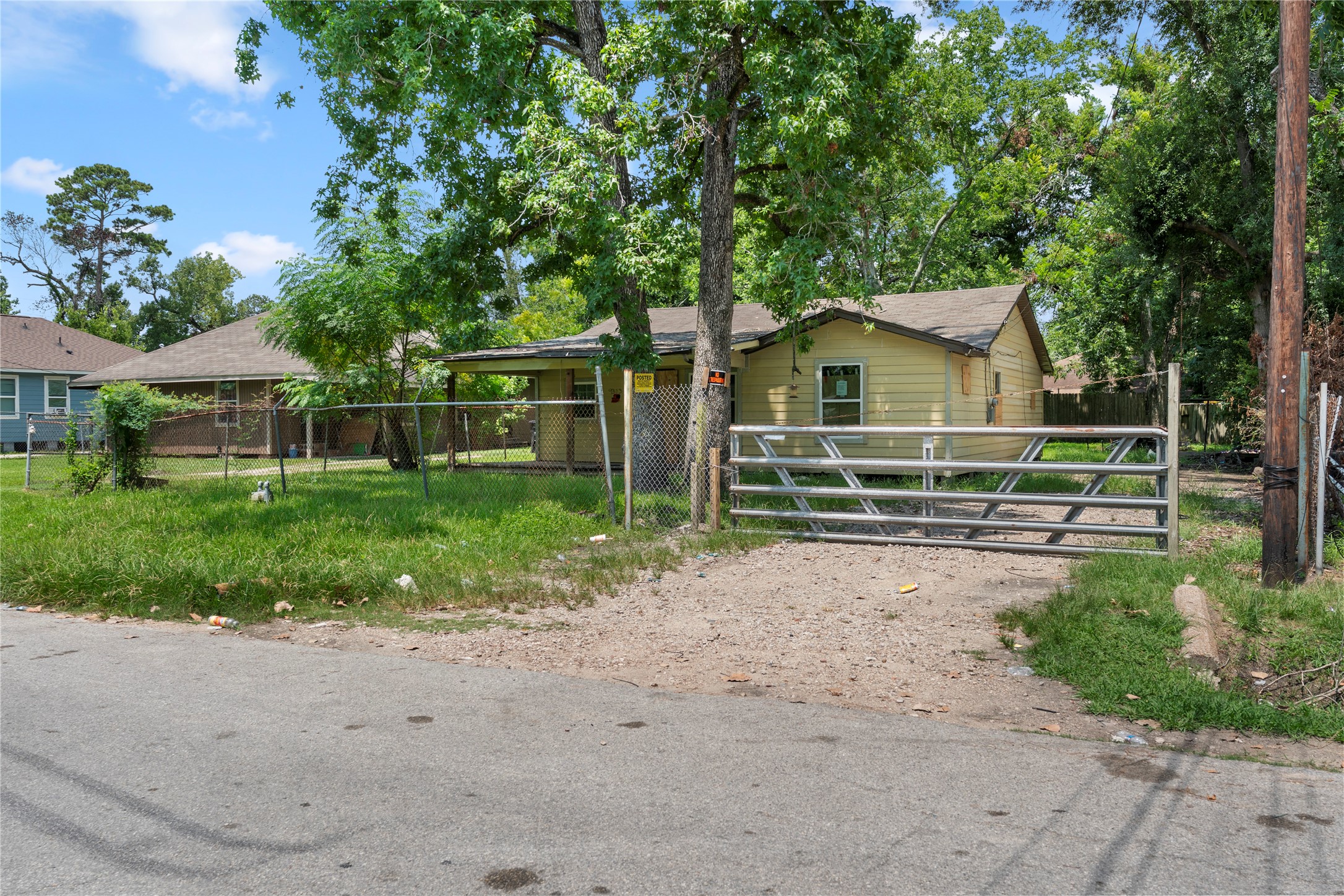 9313 Sherbourne Street Property Photo 8
