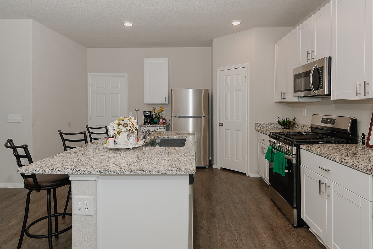 1822 Brushy Cedar Drive Property Photo 9
