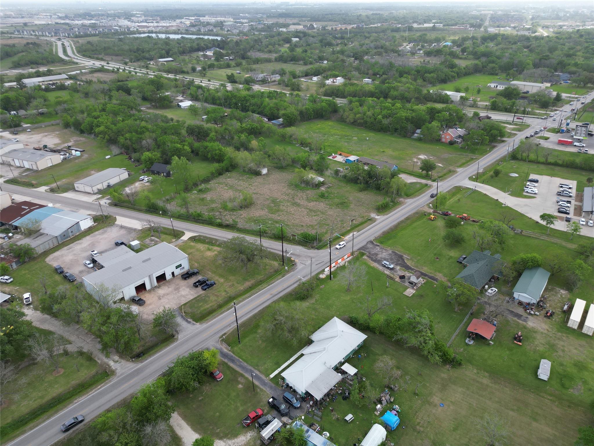 2319 W Cedar Bayou Lynchburg Road, Baytown Tx 77521 Property Photo 5