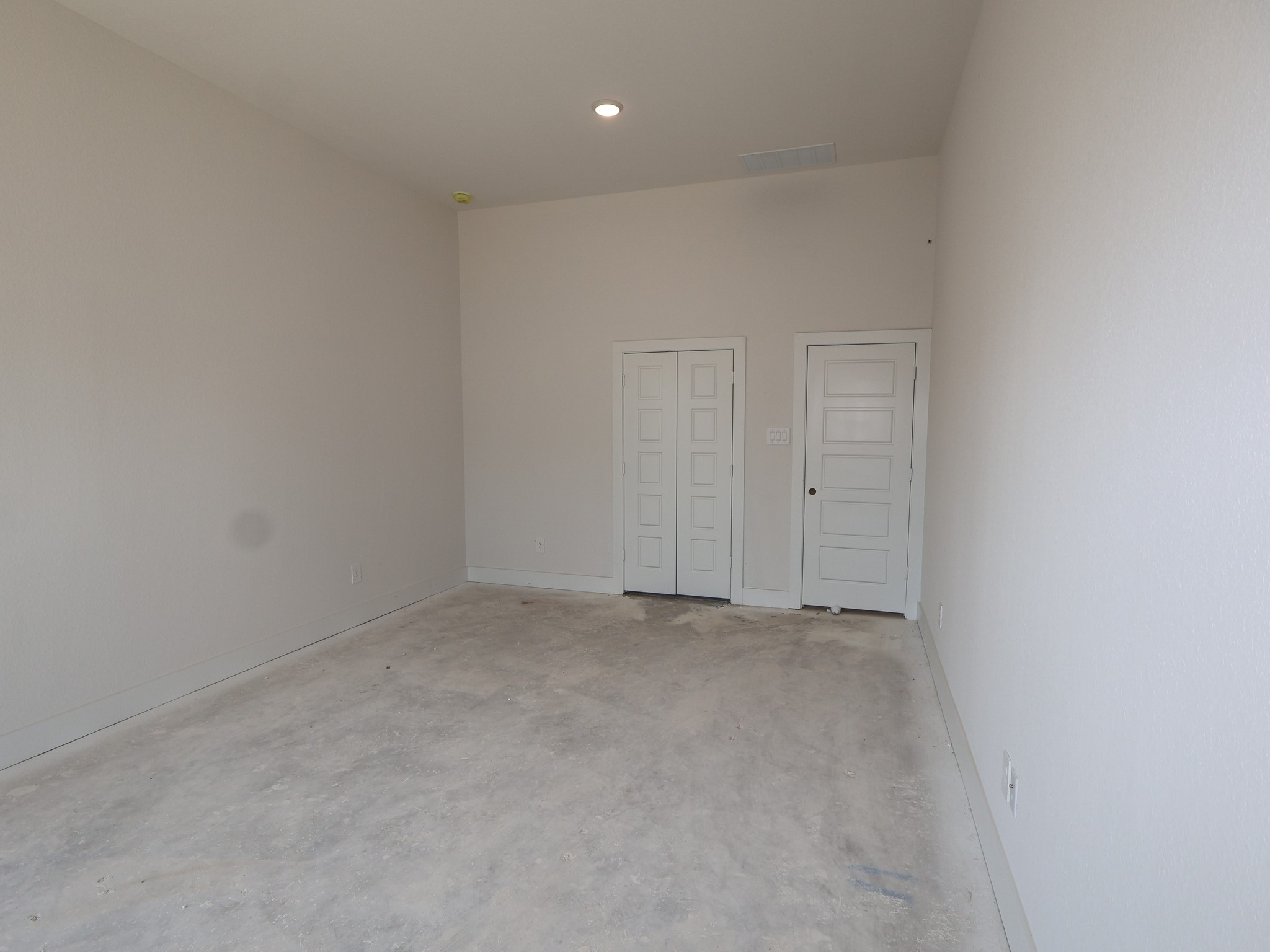 21402 Villa Spruce Lane Property Photo 9