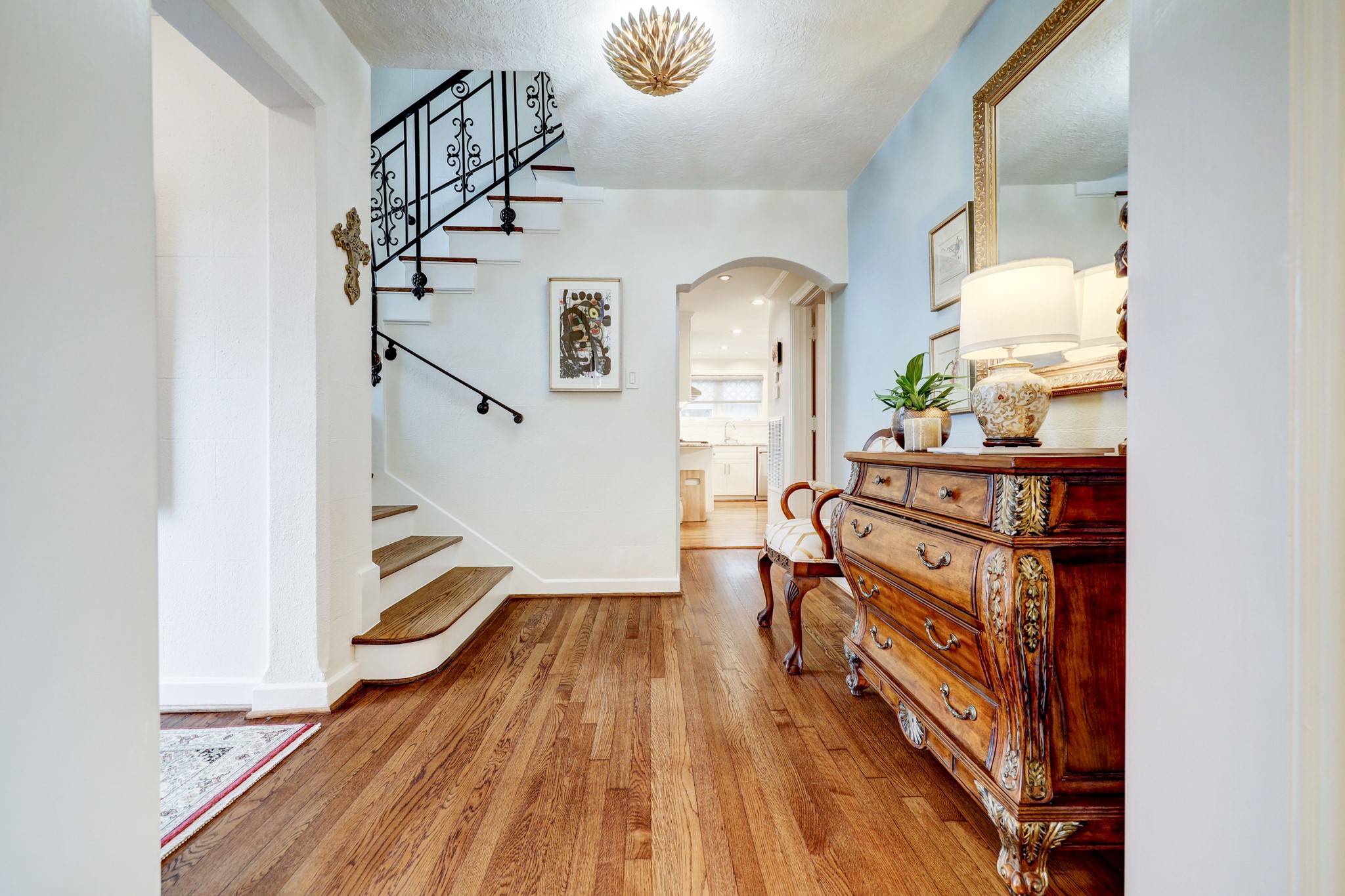 2535 N Macgregor Way Property Photo 10