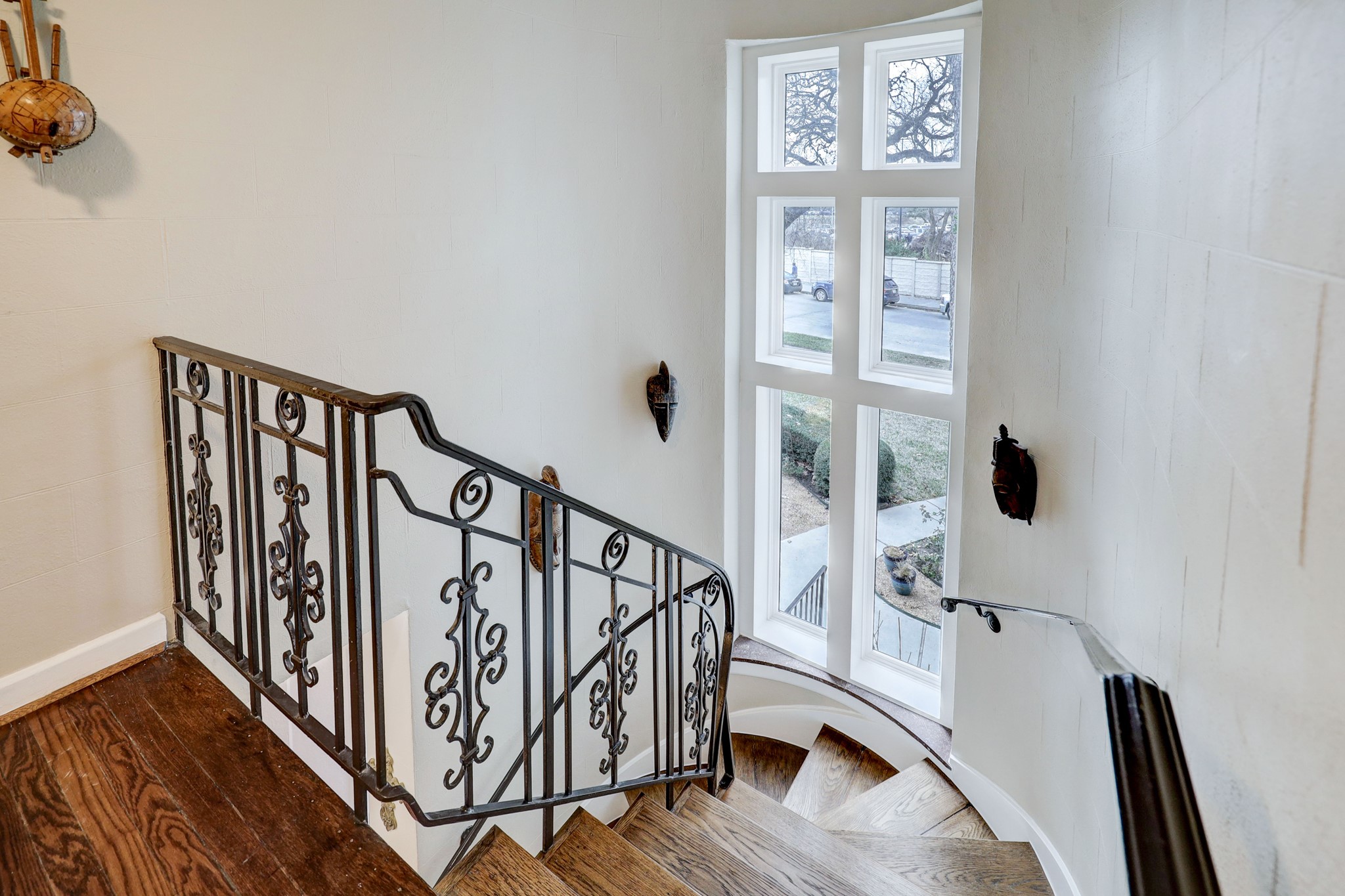 2535 N Macgregor Way Property Photo 30