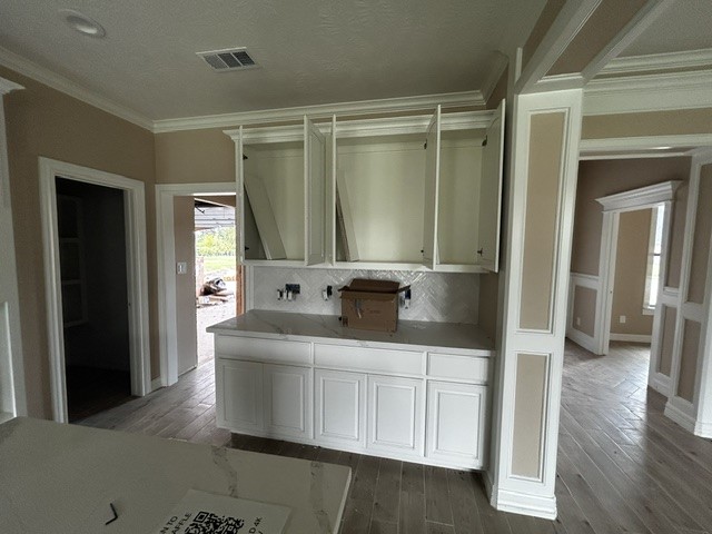 8595 Sana Drive Property Photo 5