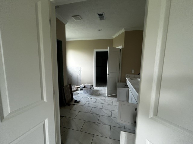 8595 Sana Drive Property Photo 8